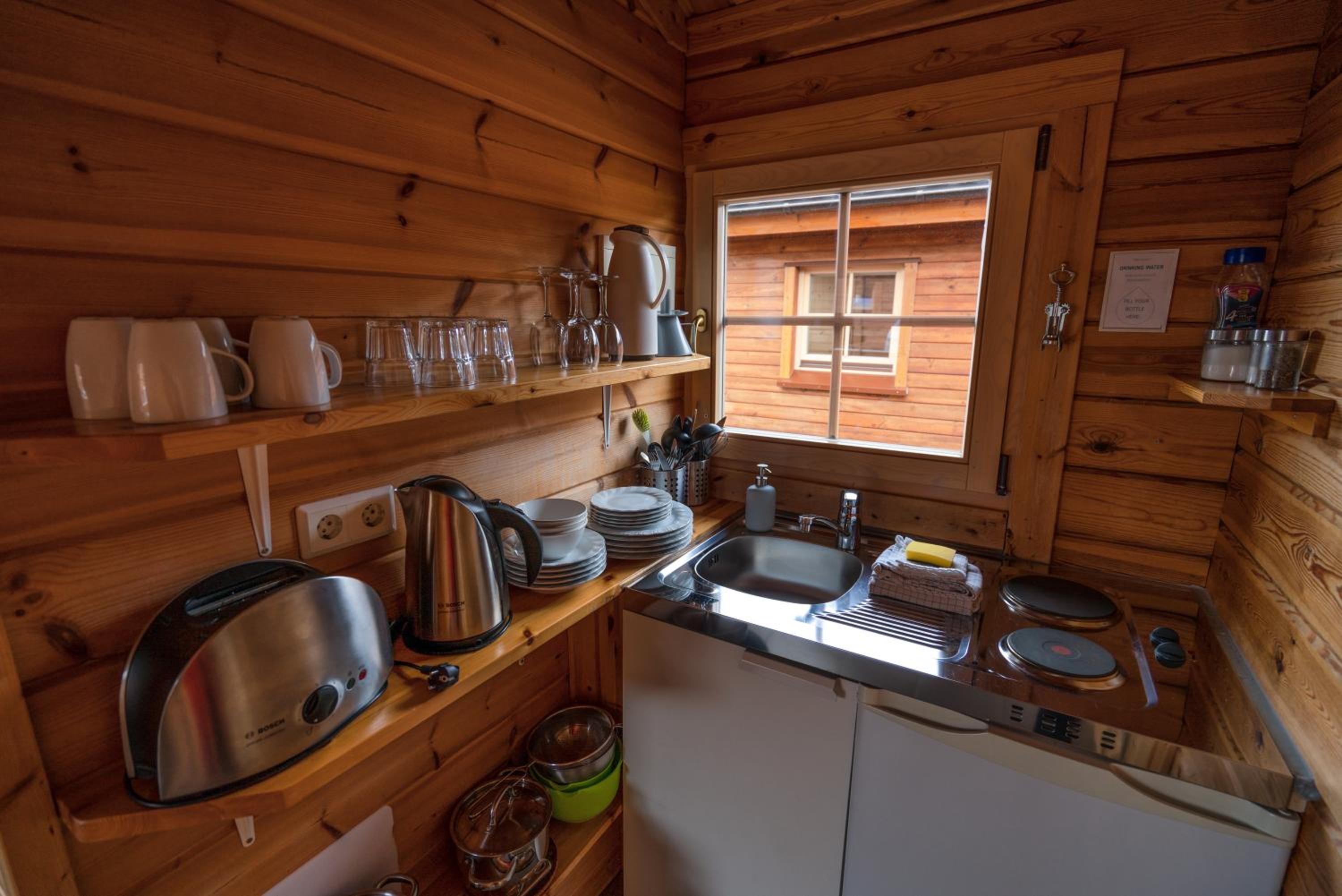 One-Bedroom Cottage - Photo 4