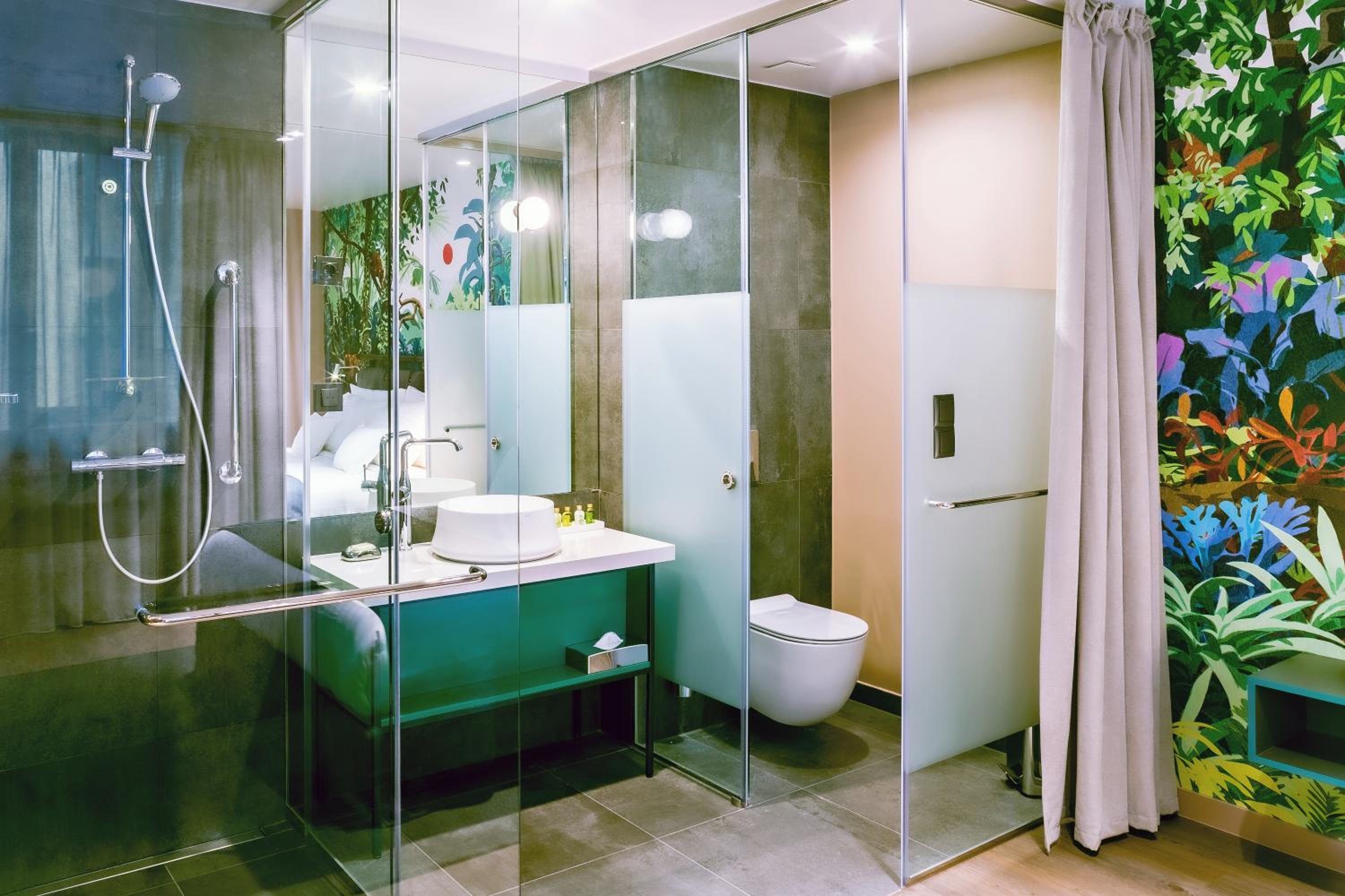 Deluxe Room - Photo 8