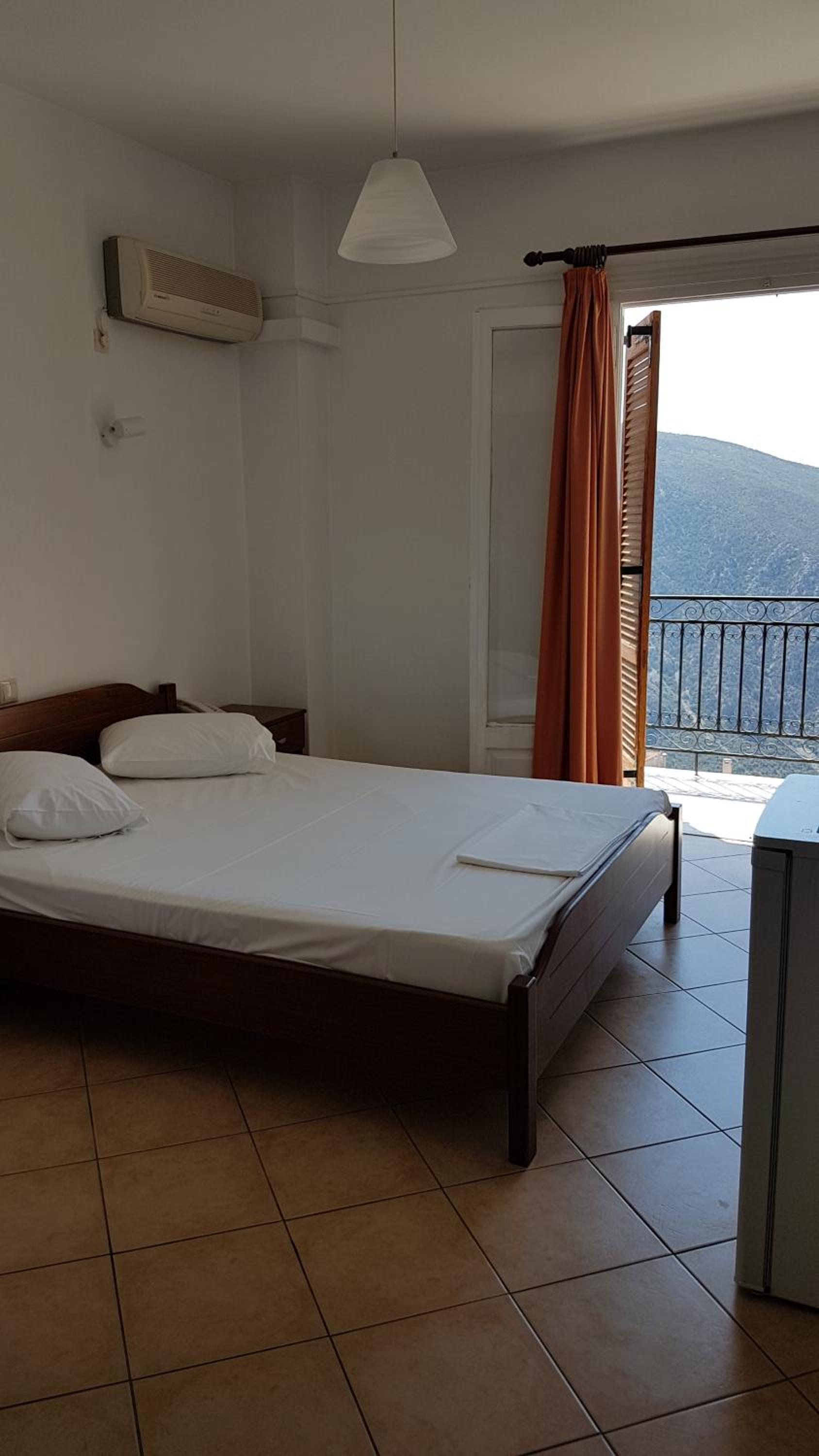 Double or Twin Room photo 2