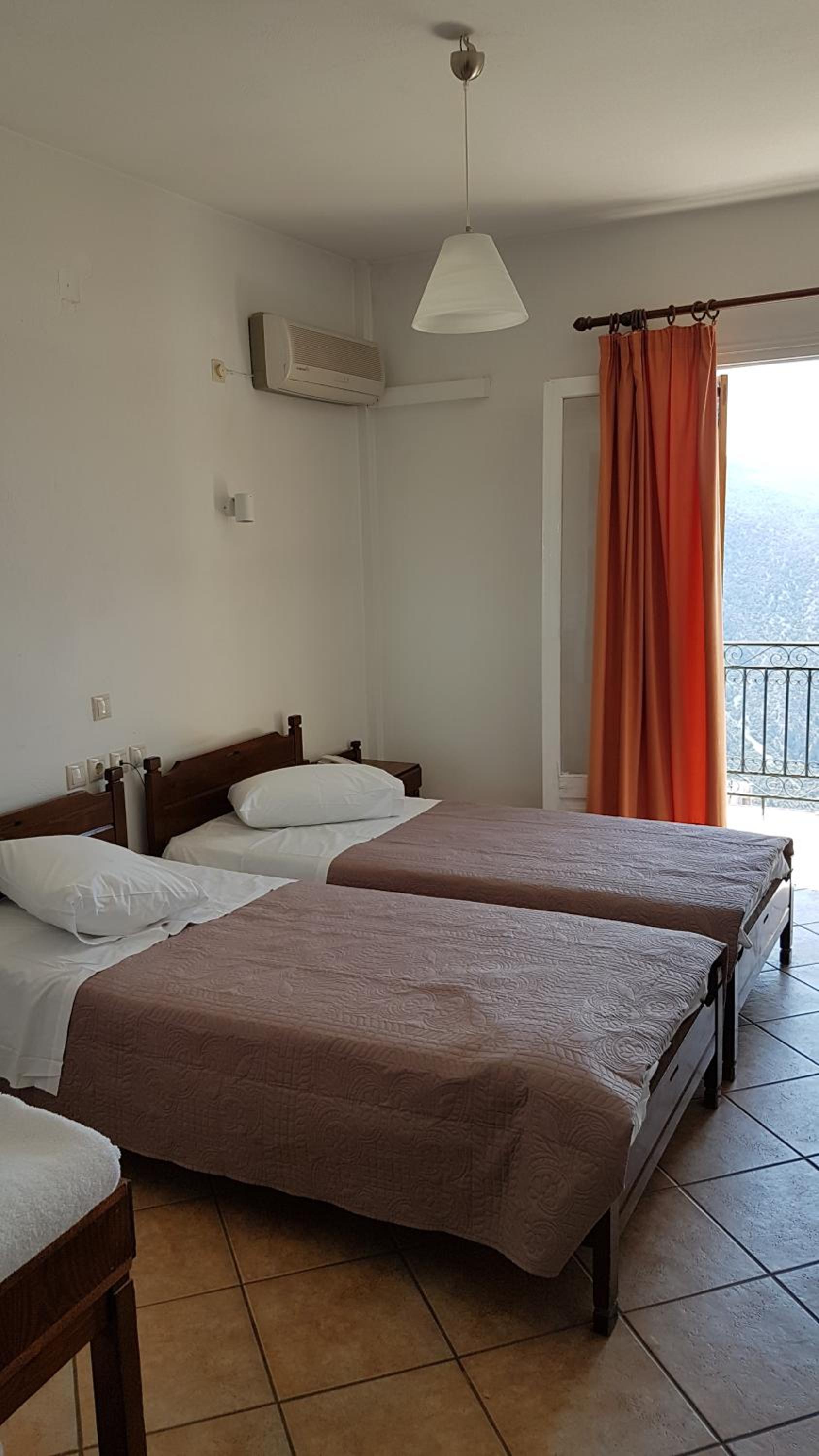 Chambre Double ou Lits Jumeaux
