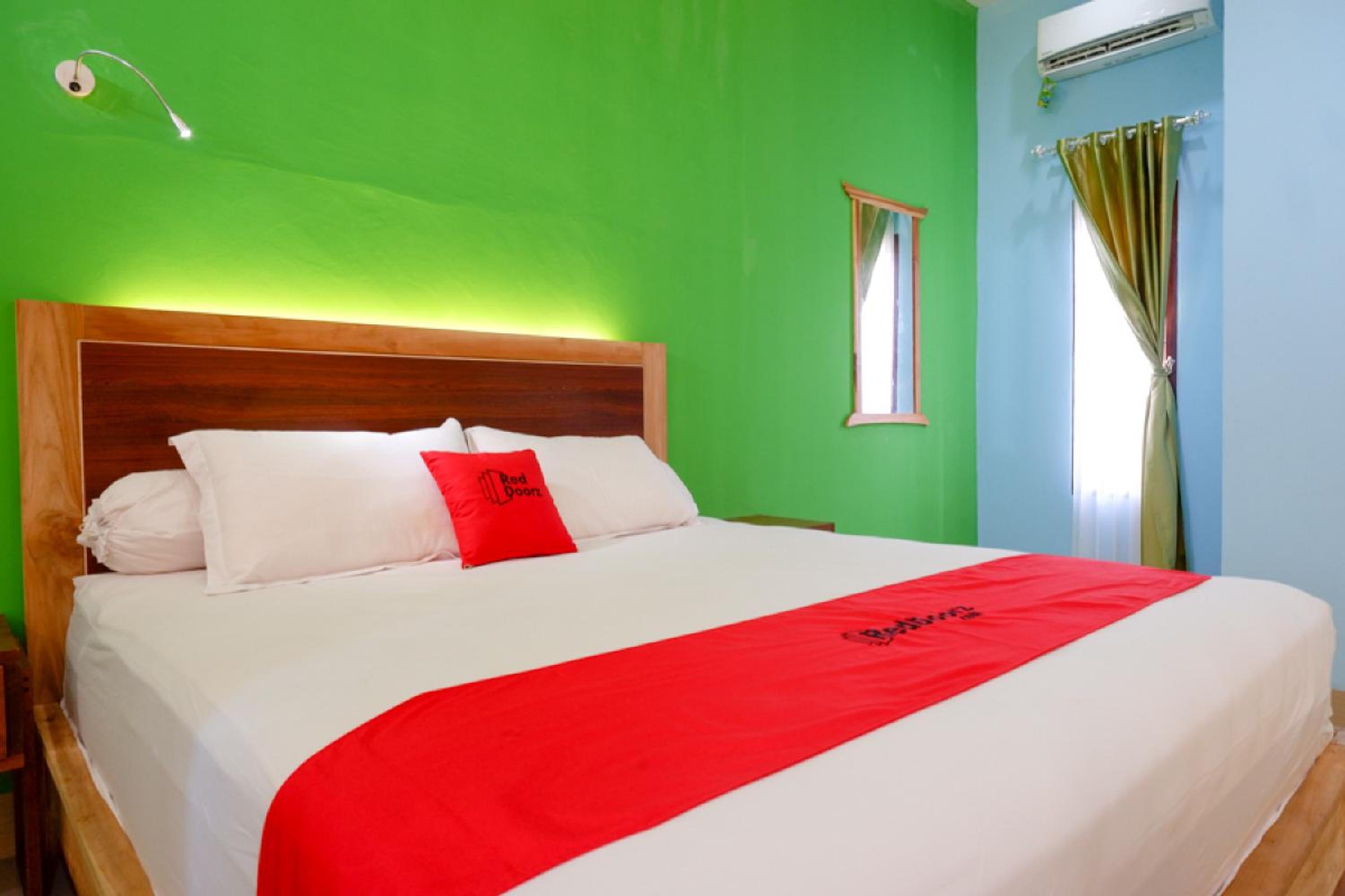 Double Room - Photo 12