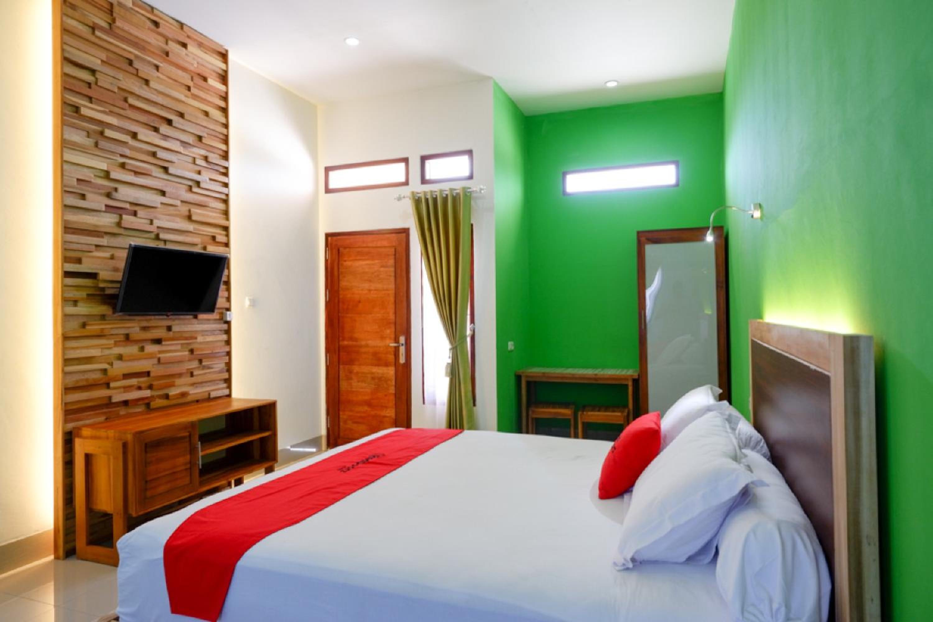 Double Room - Photo 2