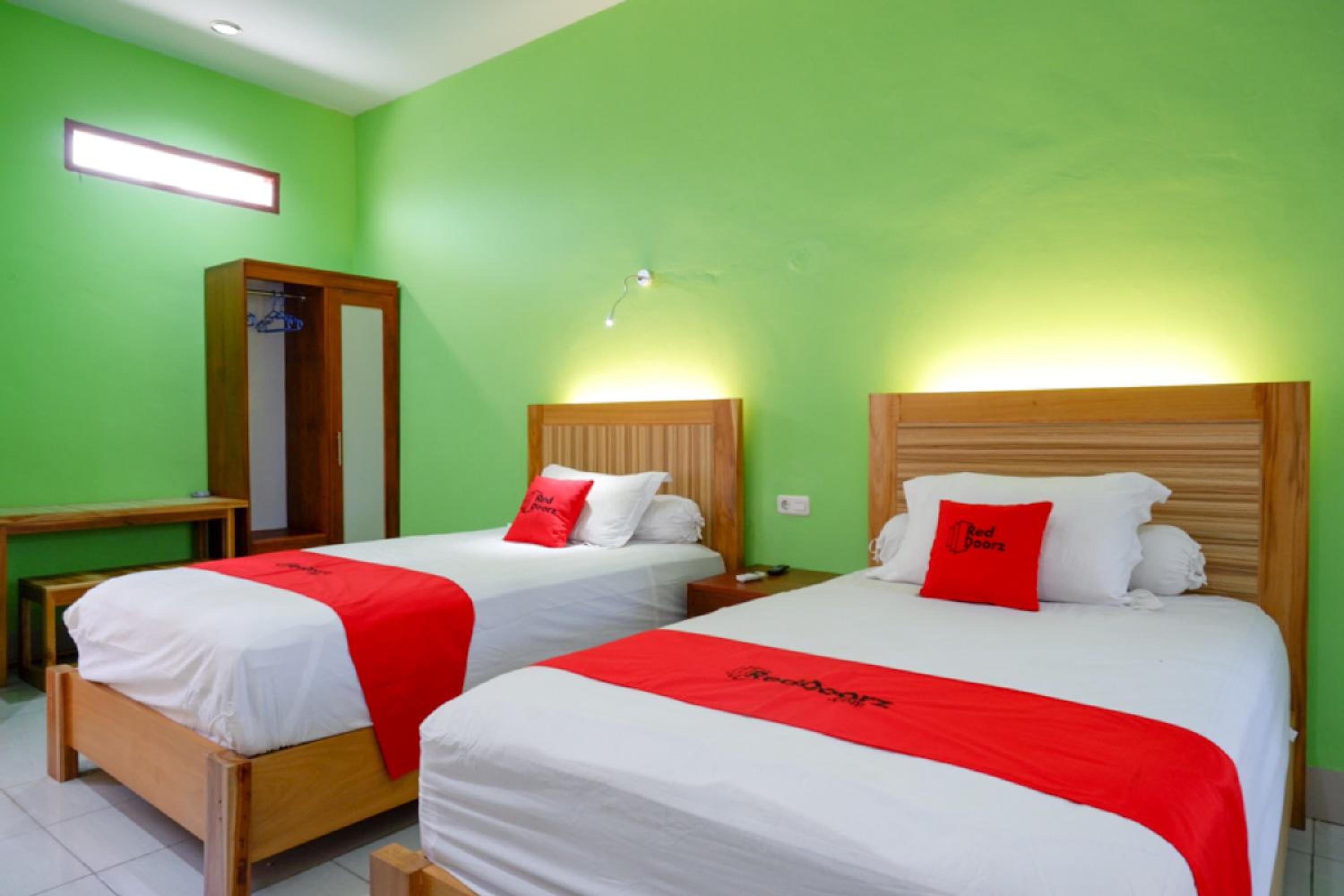 Twin Room - Photo 9