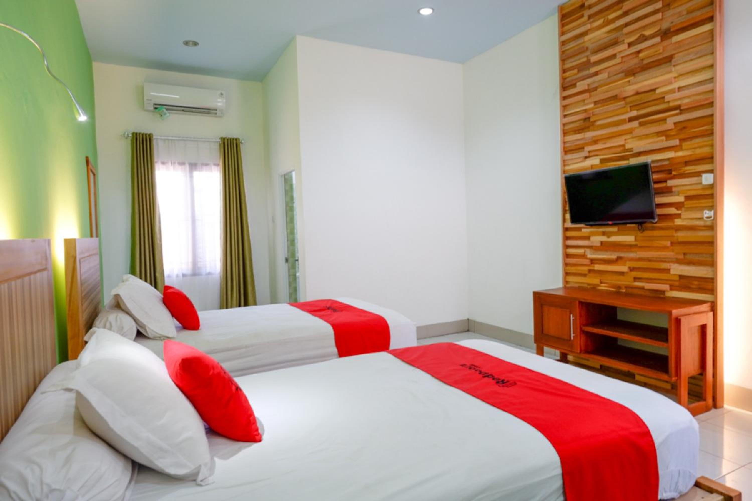 Twin Room - Photo 6