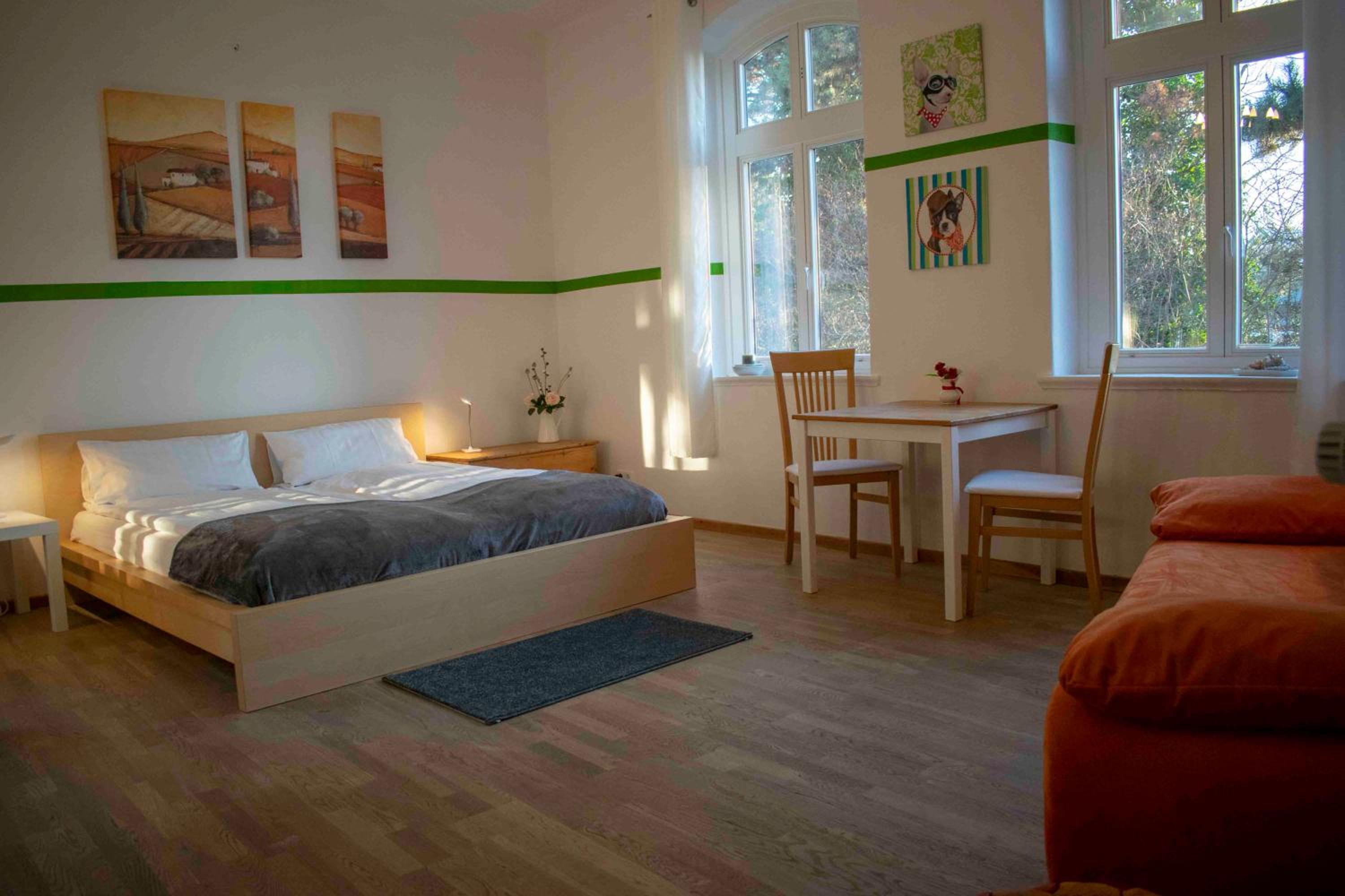 Double Room with Shared Bathroom photo 3