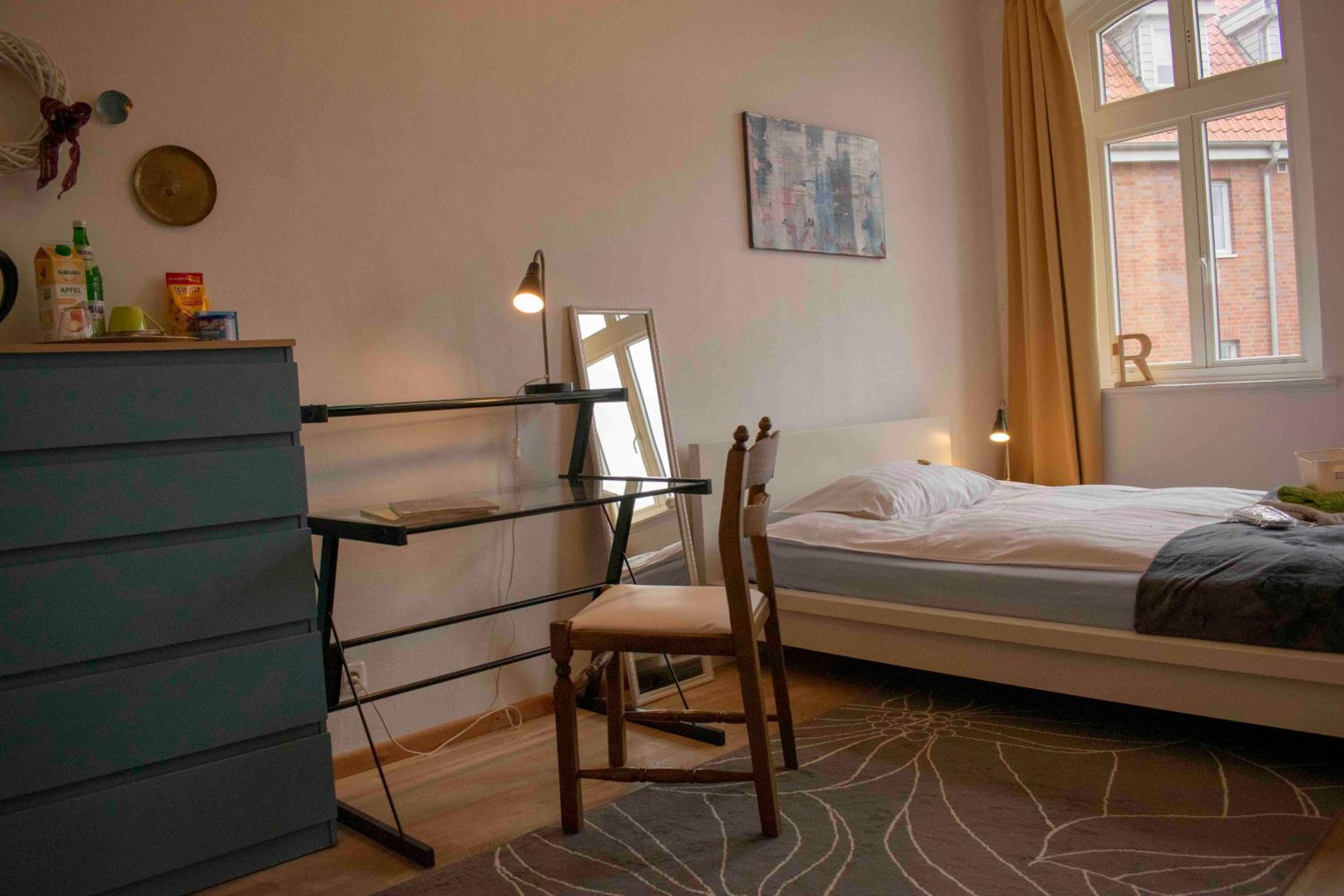 Double Room with Shared Bathroom photo 2