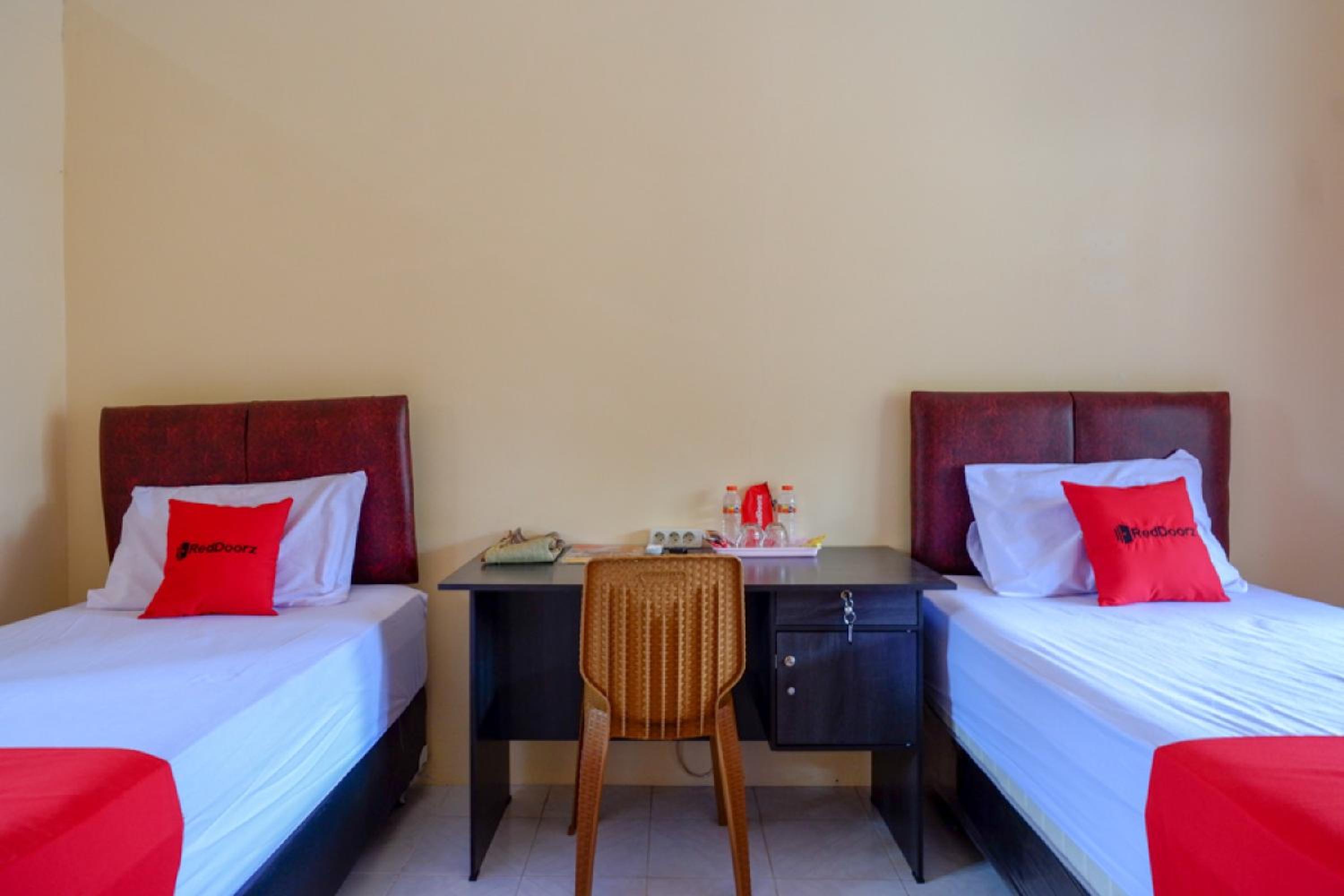 Twin Room - Photo 7