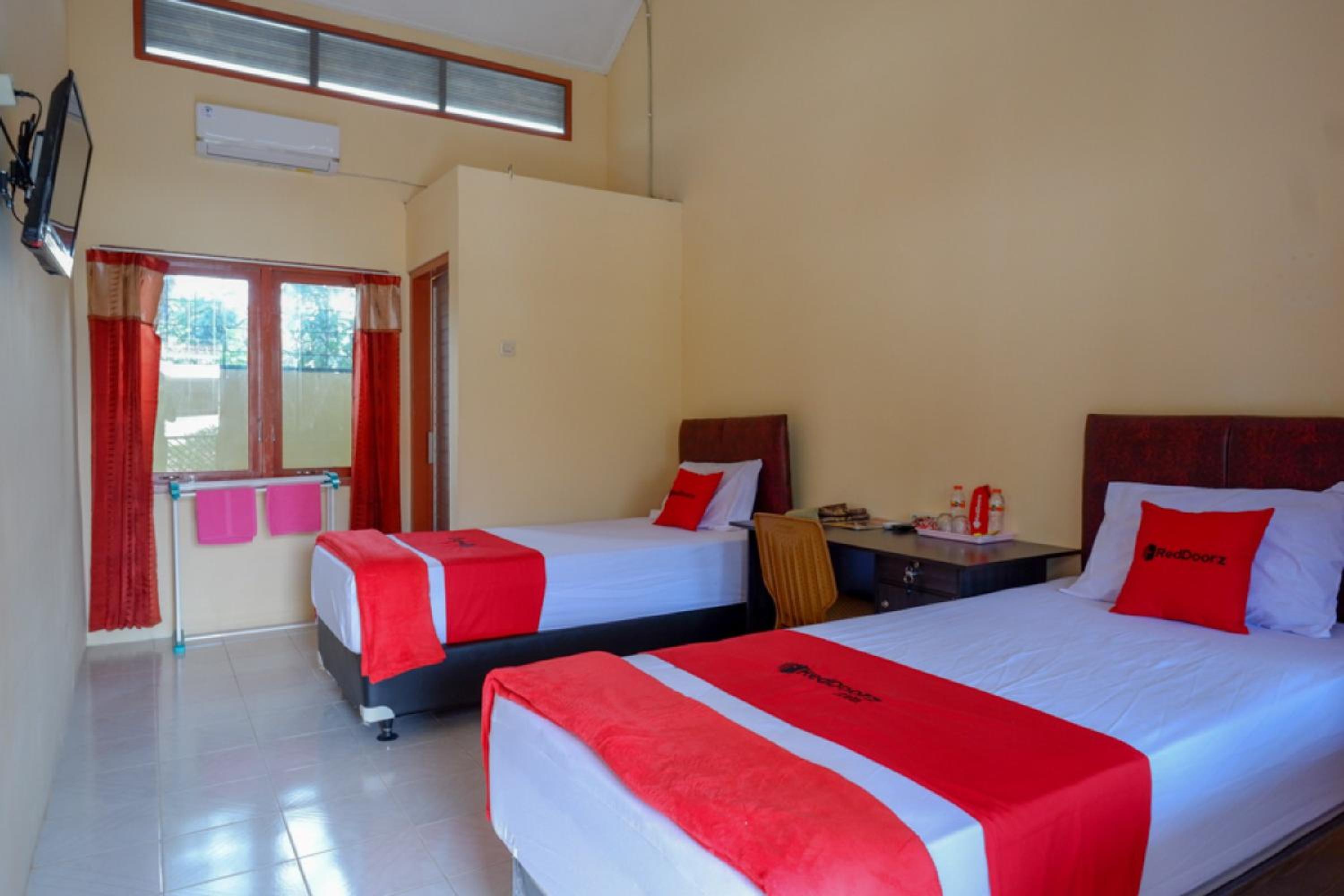 Twin Room - Photo 4