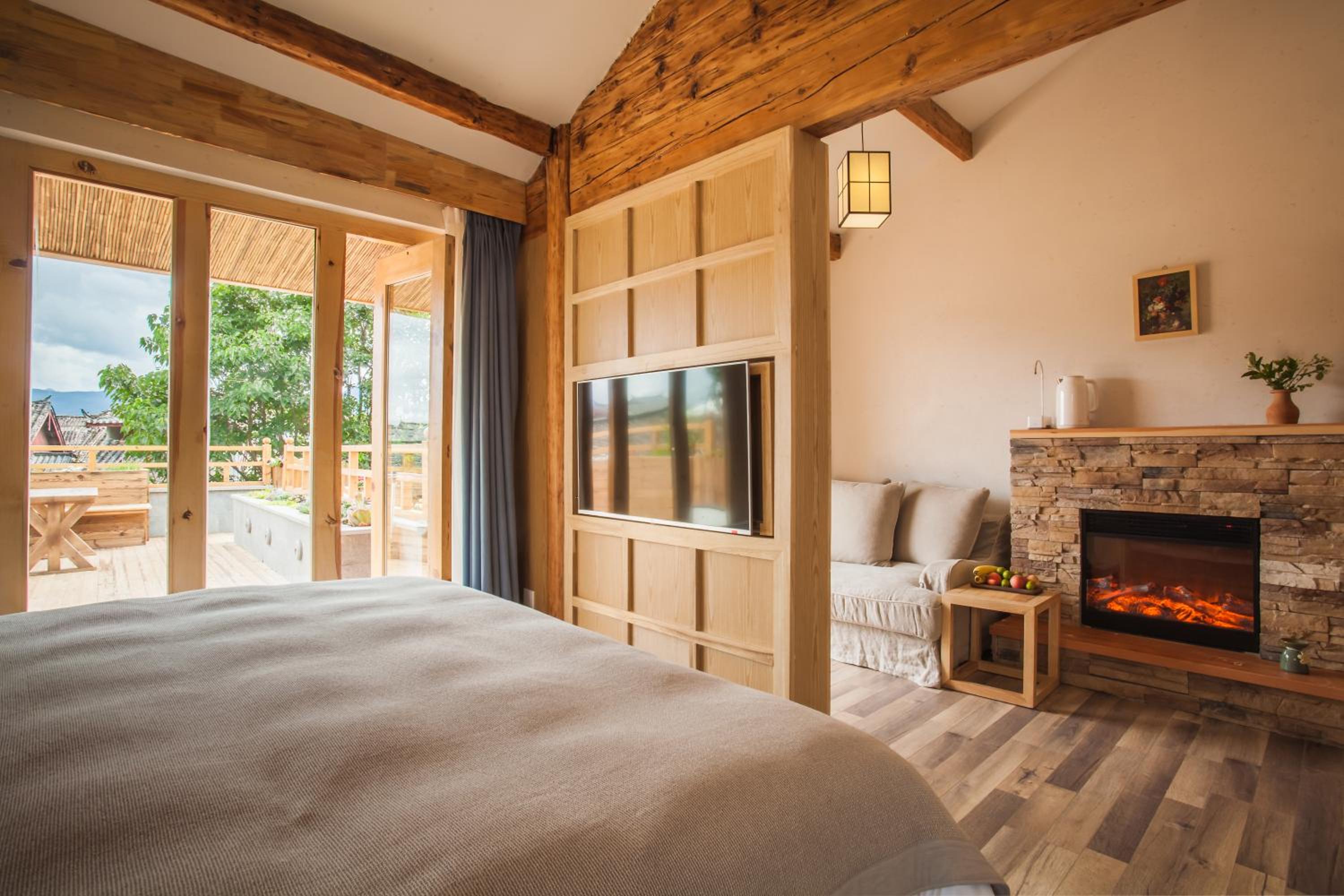 Deluxe Double Room with Bath photo 1