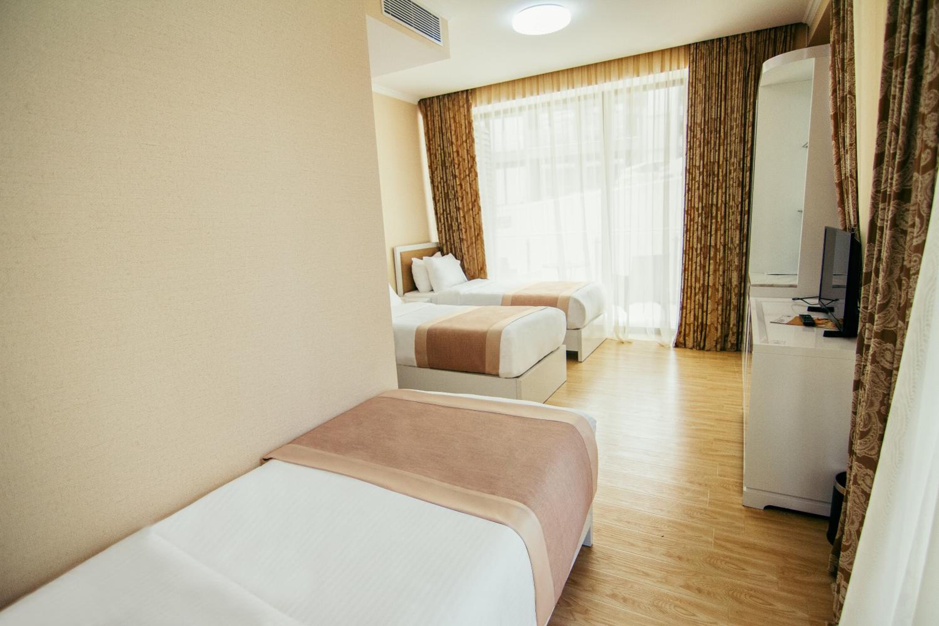 Triple Room with Balcony