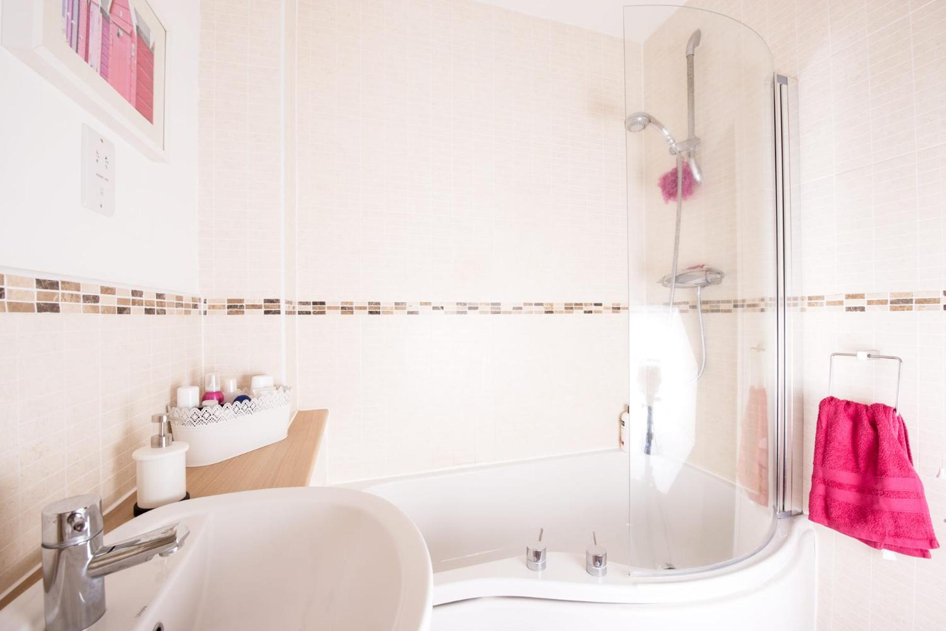 Double Room with Private Bathroom photo 3