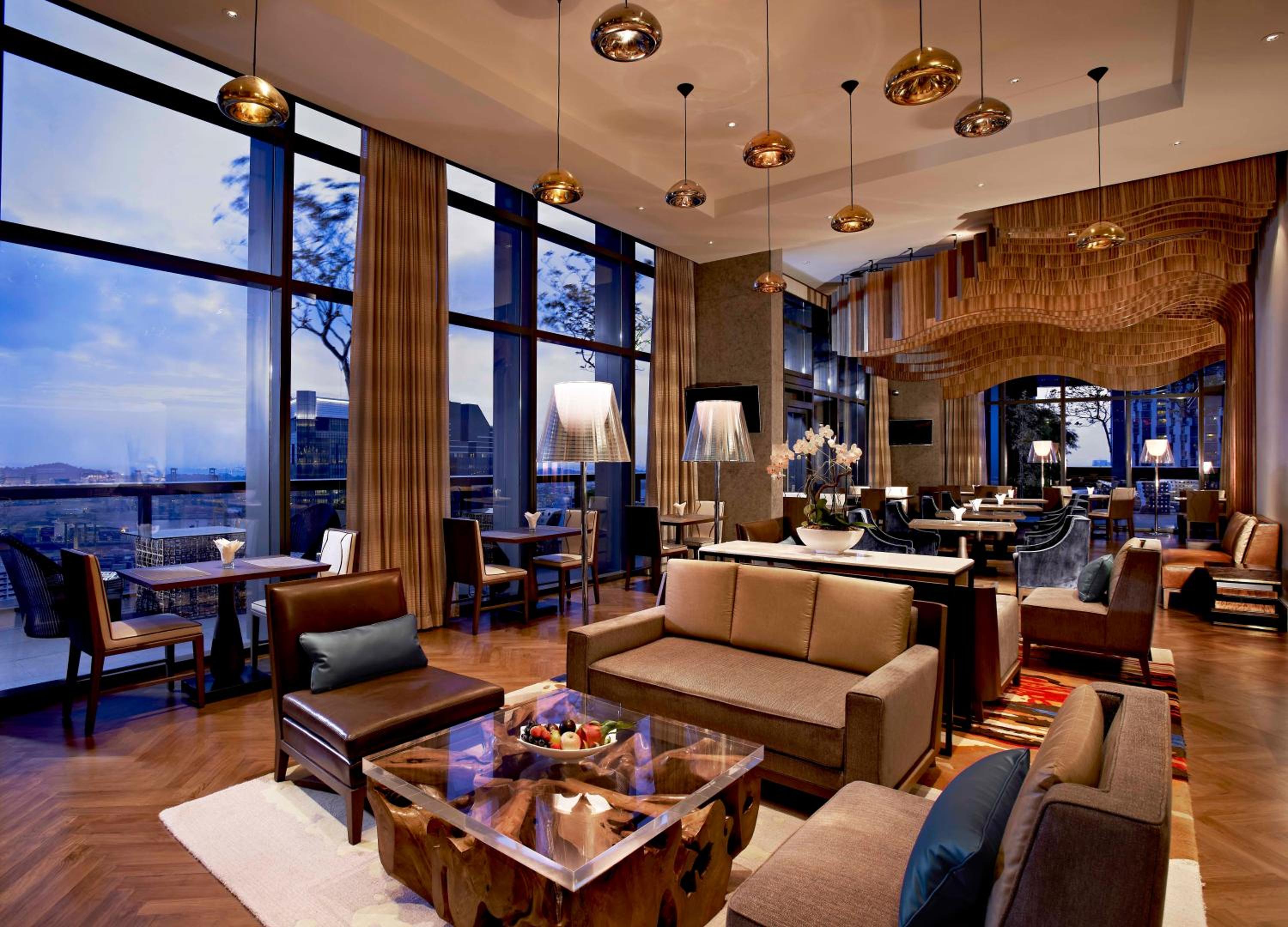 Club King or Twin Room (Club Benefits, Complimentary Mini Bar & Higher Floor)