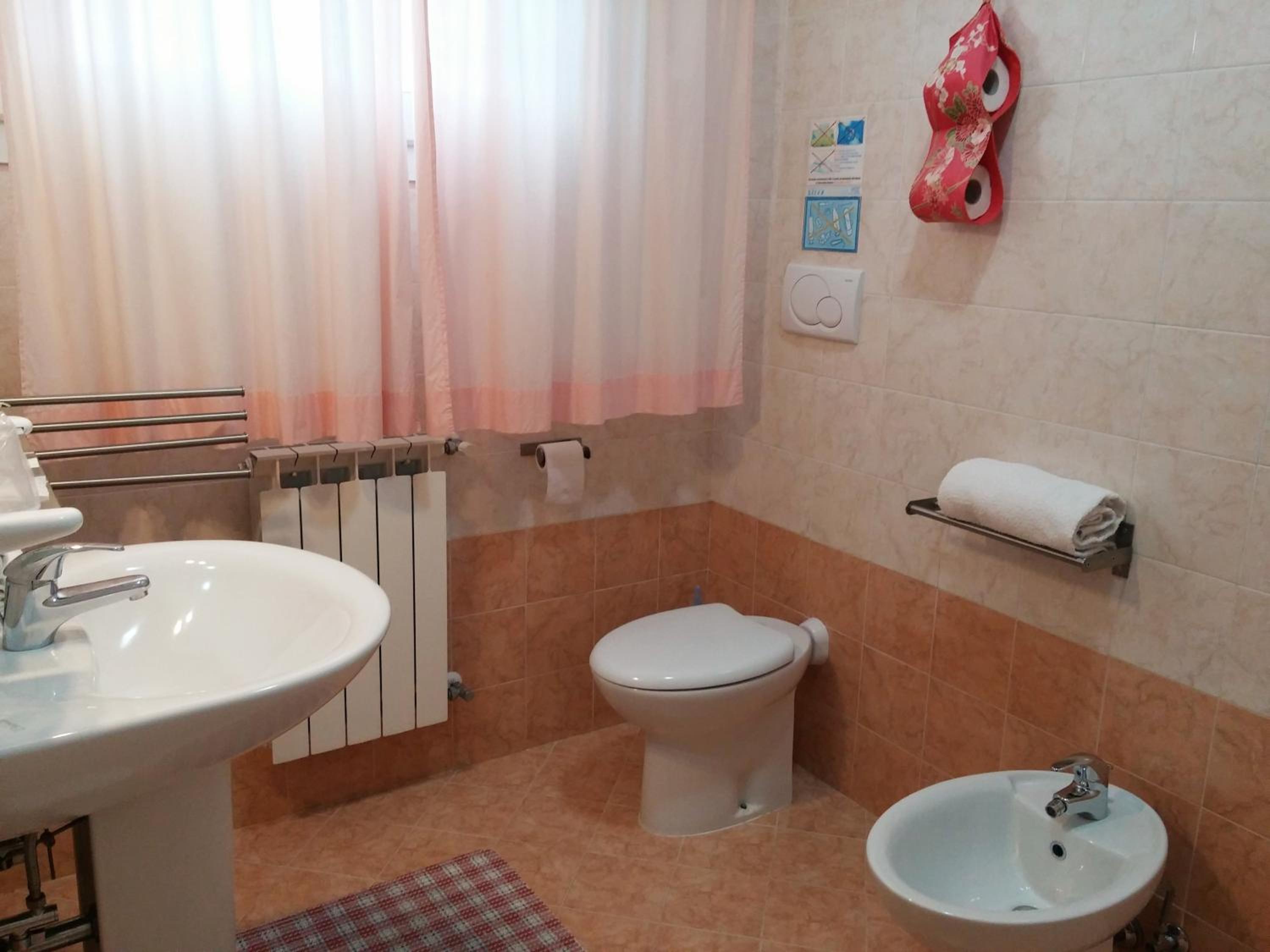 Triple Room - Photo 10
