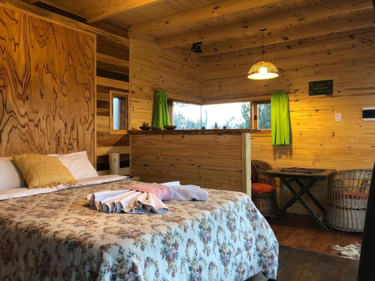 One-Bedroom House photo 1