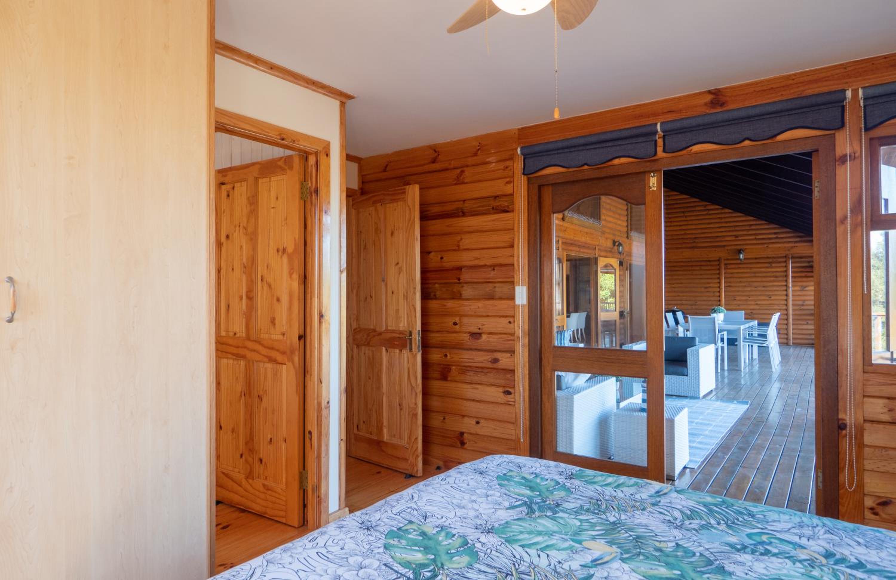 Four-Bedroom House - Photo 11