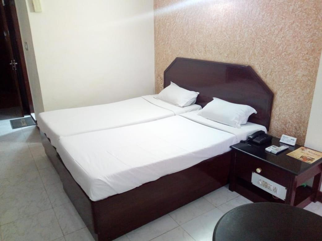 Standard Double or Twin Room photo 3