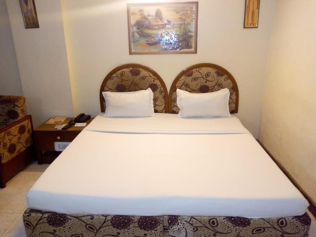 Standard Double or Twin Room photo 2