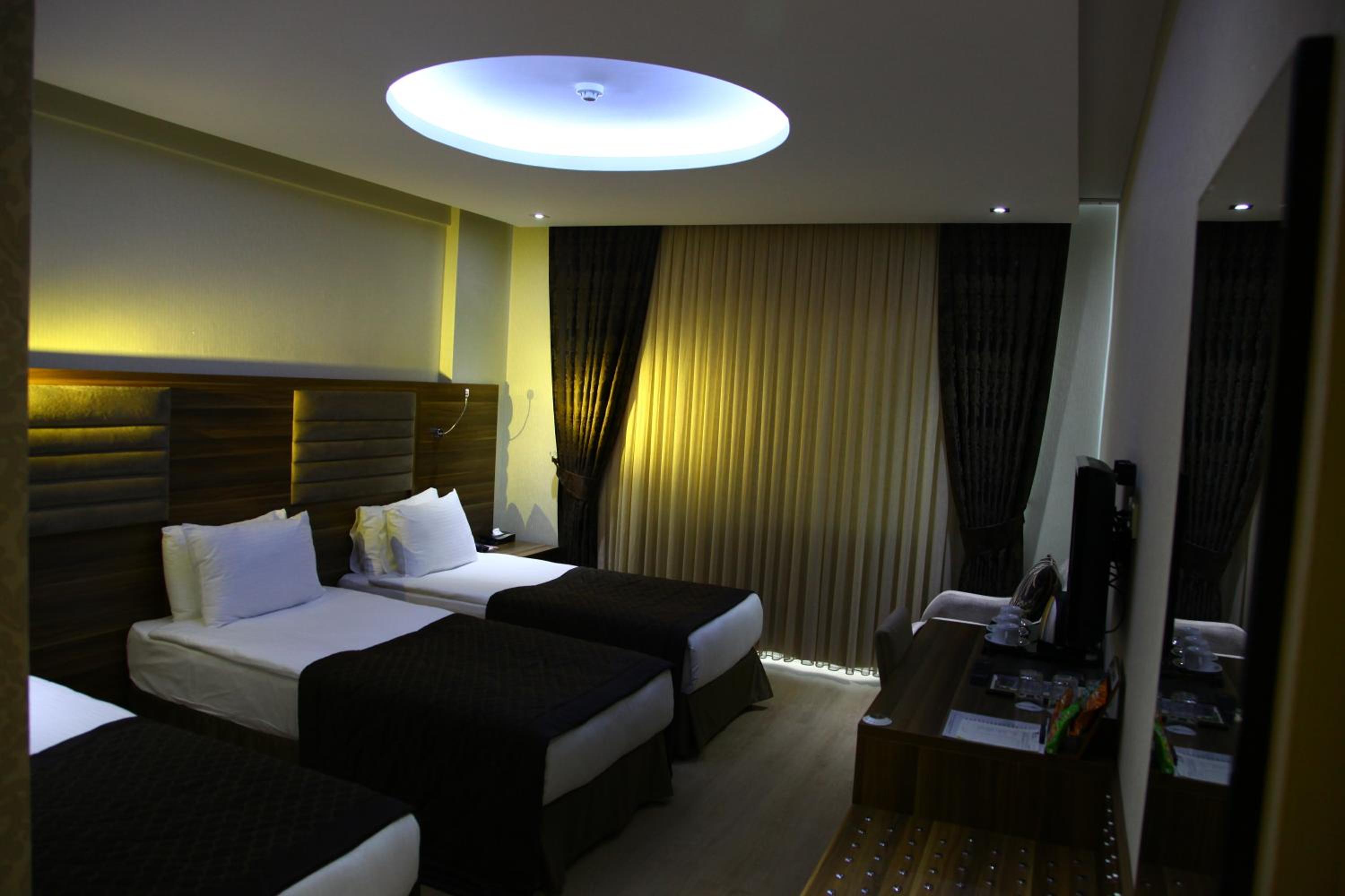 Standard Triple Room photo 3