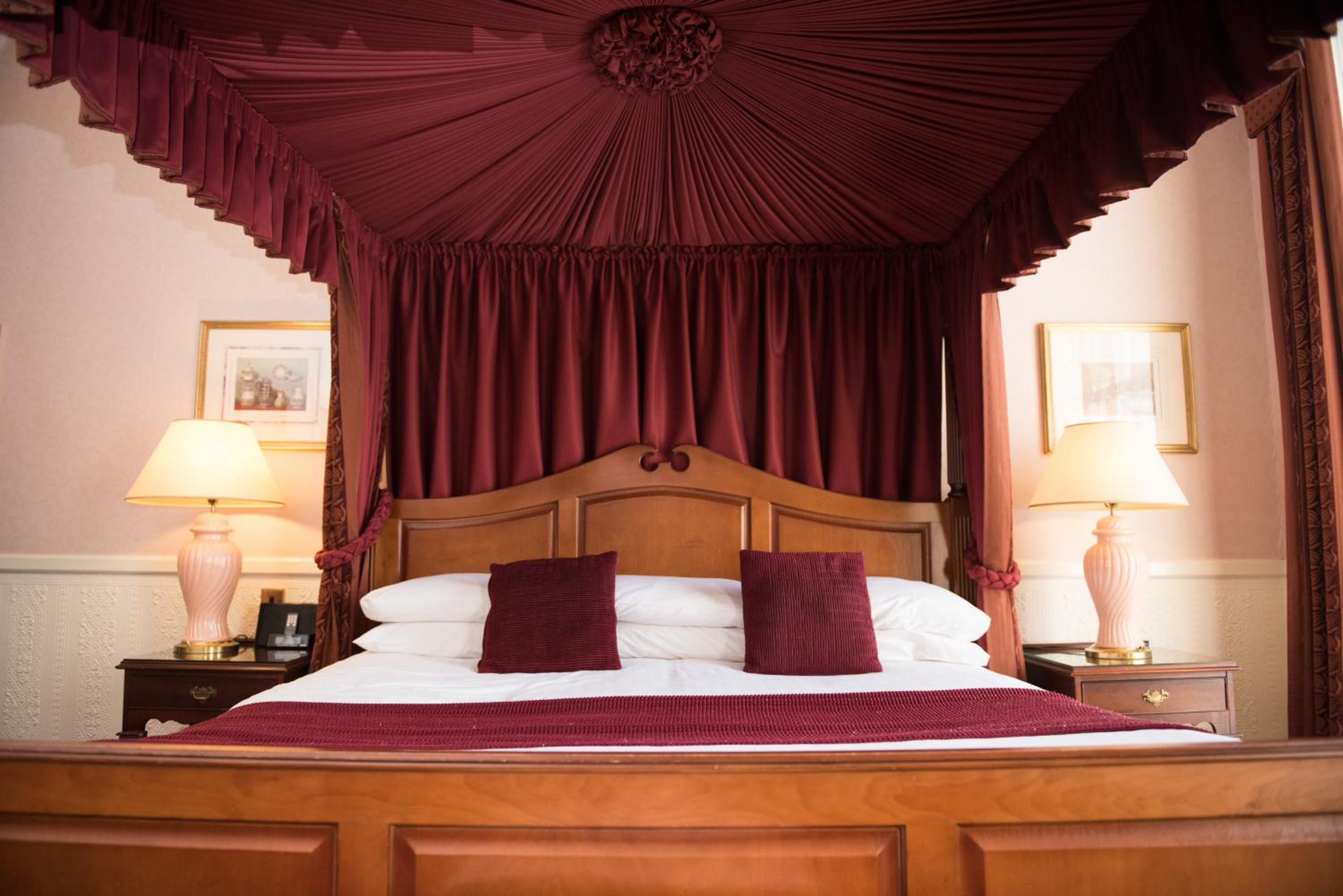 Heritage four Poster Room photo 3
