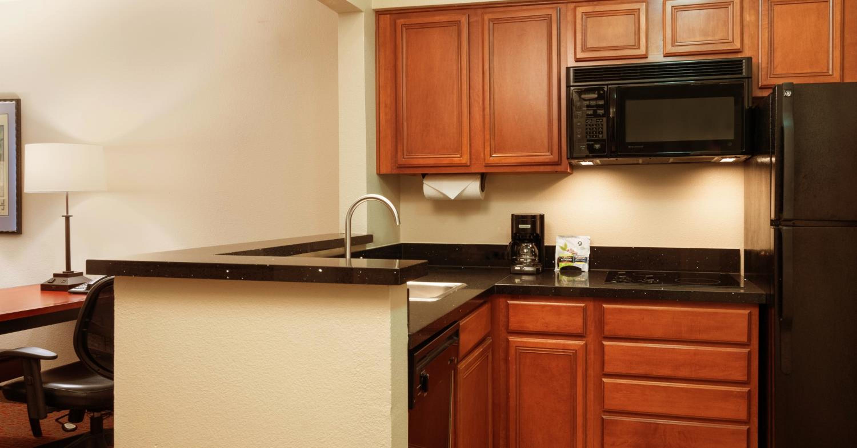 Studio Suite - Photo 3