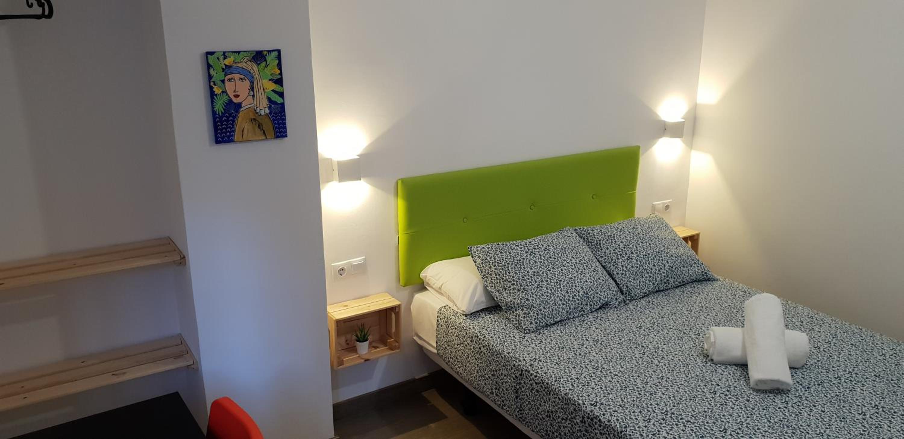 Double Room with Private Bathroom - Photo 7