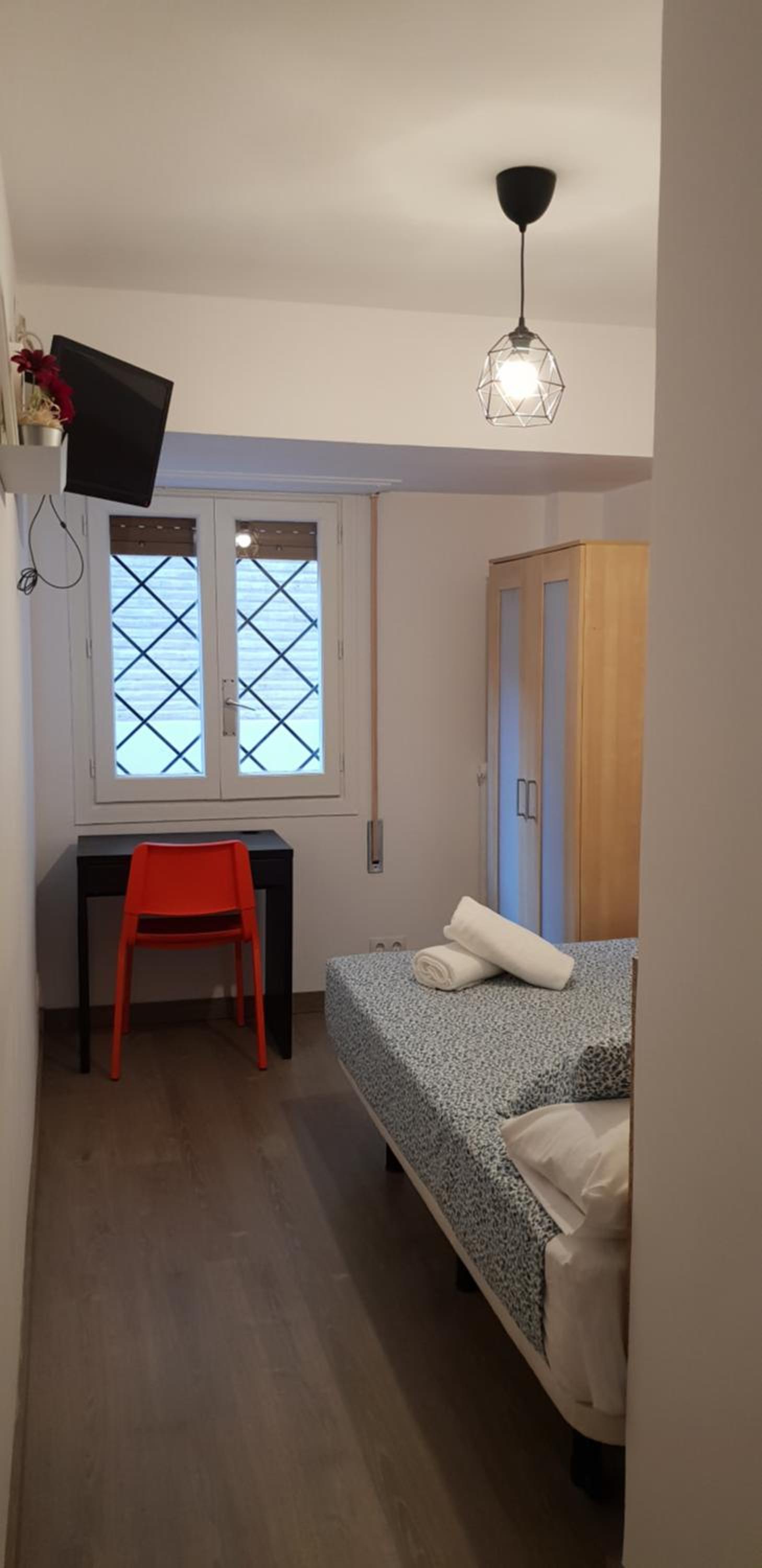Habitación individual con baño privado