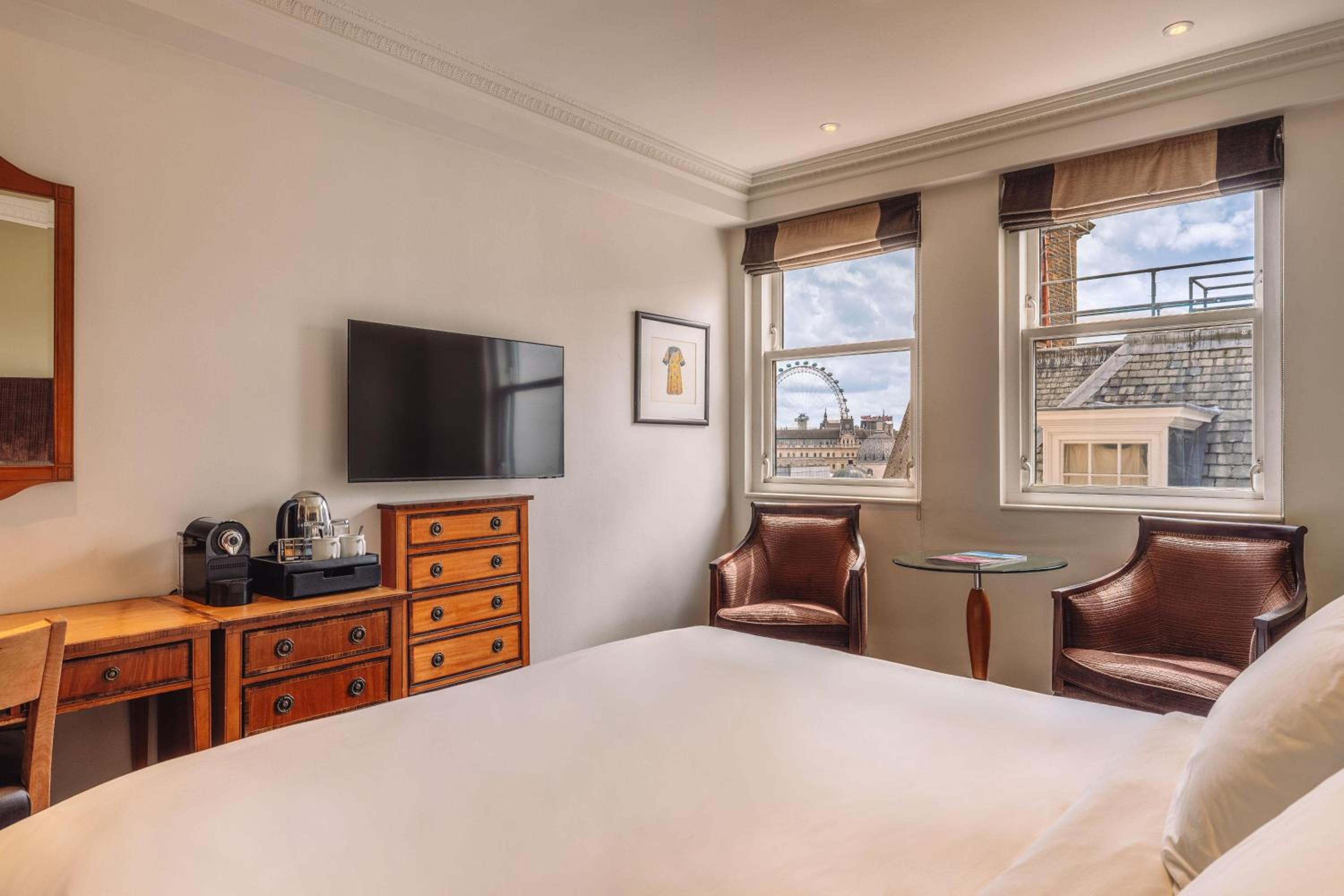 Premium Room - London Eye View