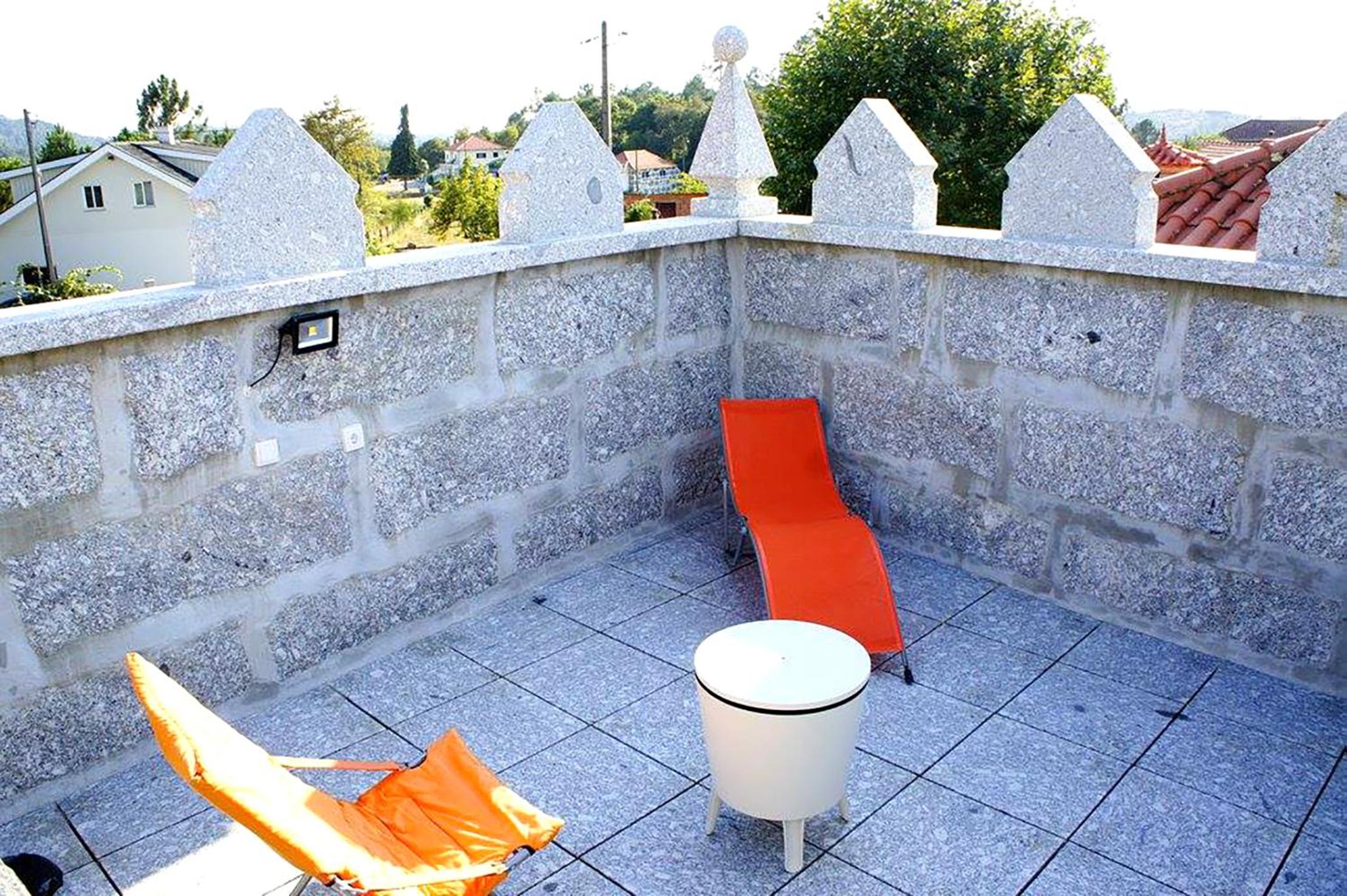 Apartment with Terrace - Photo 54