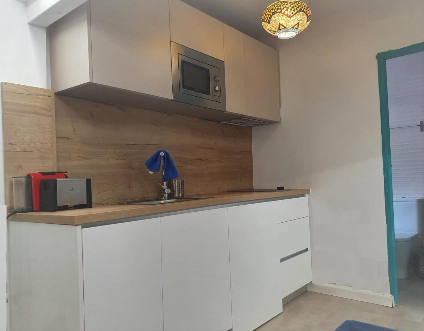 Penthouse Apartment - Photo 8