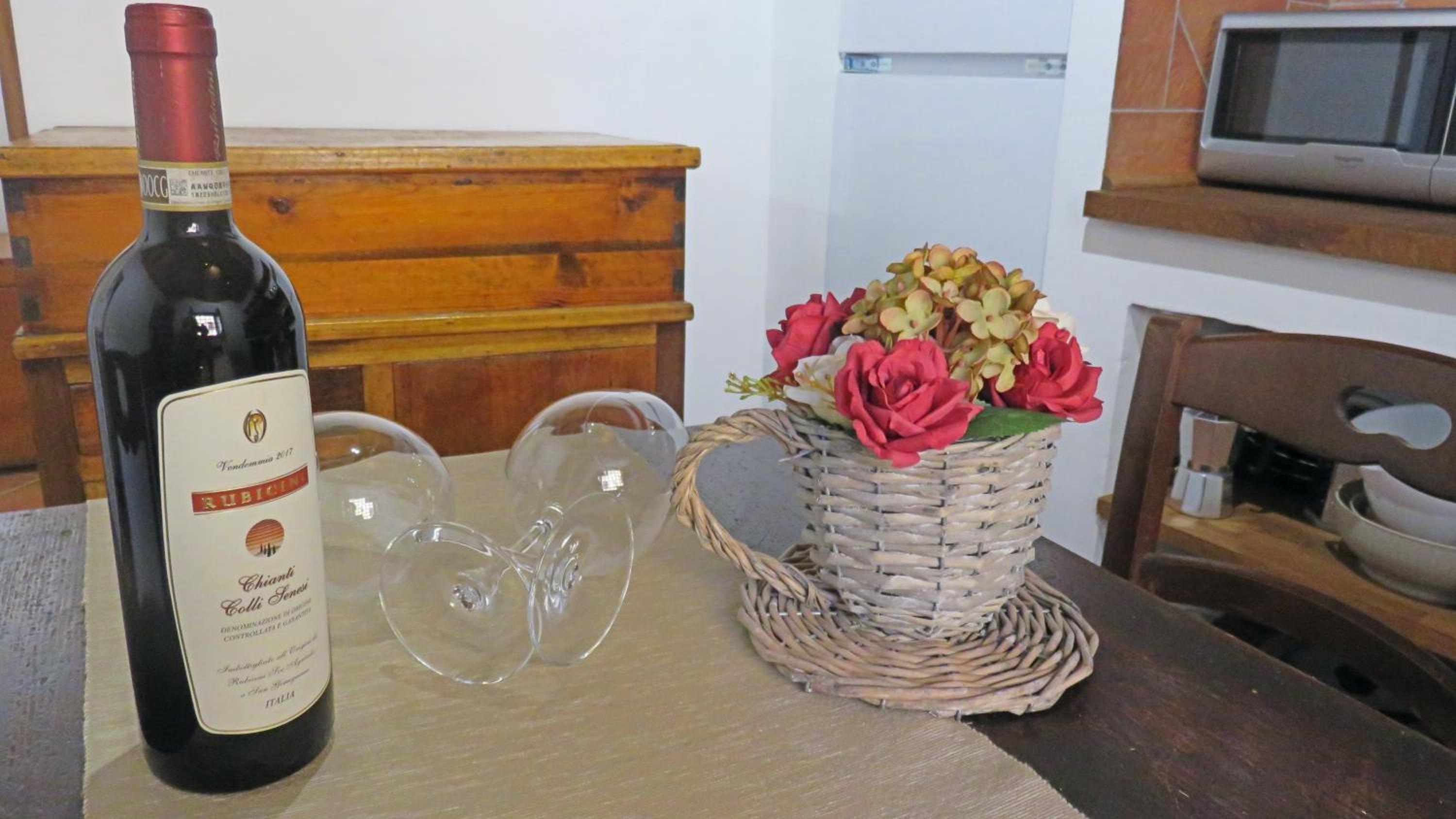 Two-Bedroom Apartment - Photo 19