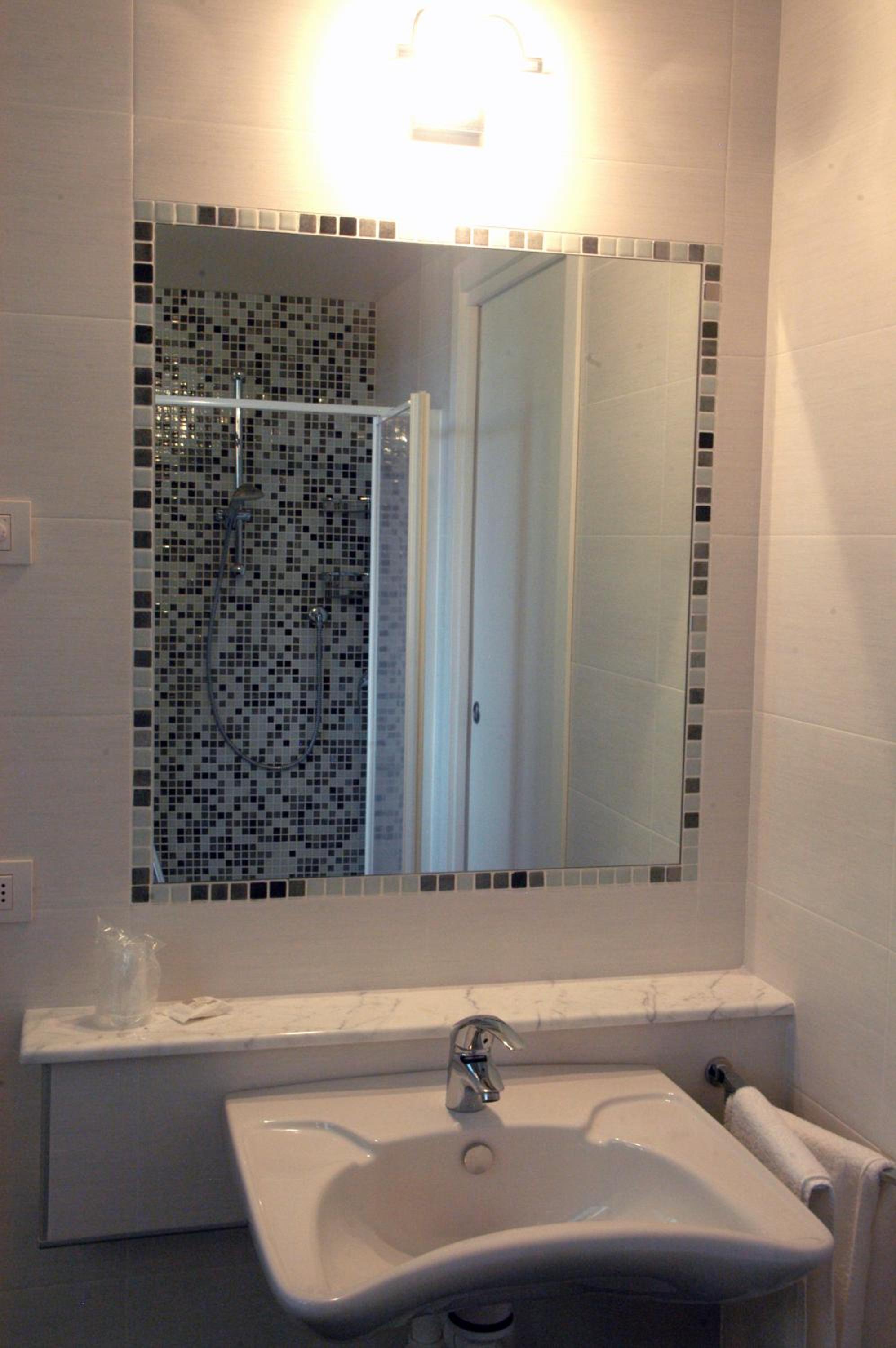 Double or Twin Room photo 2