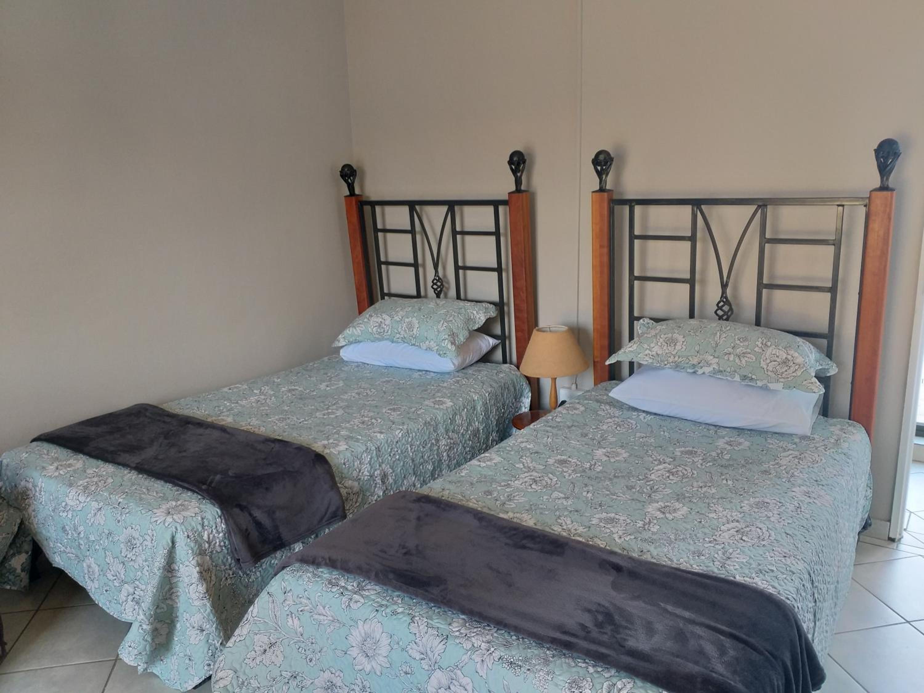 Standard Double Room - Photo 1