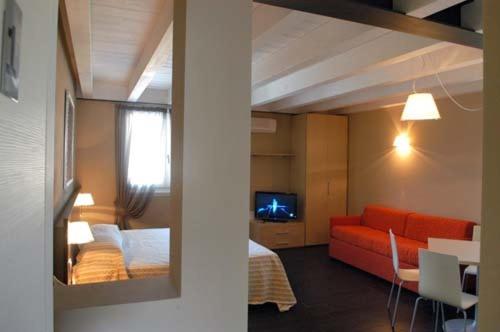 Double or Twin Room photo 3