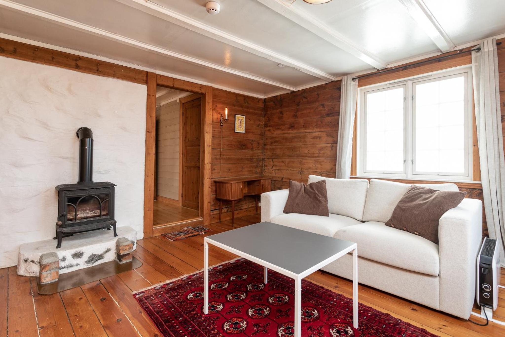 Apartment with Sea View - Photo 7