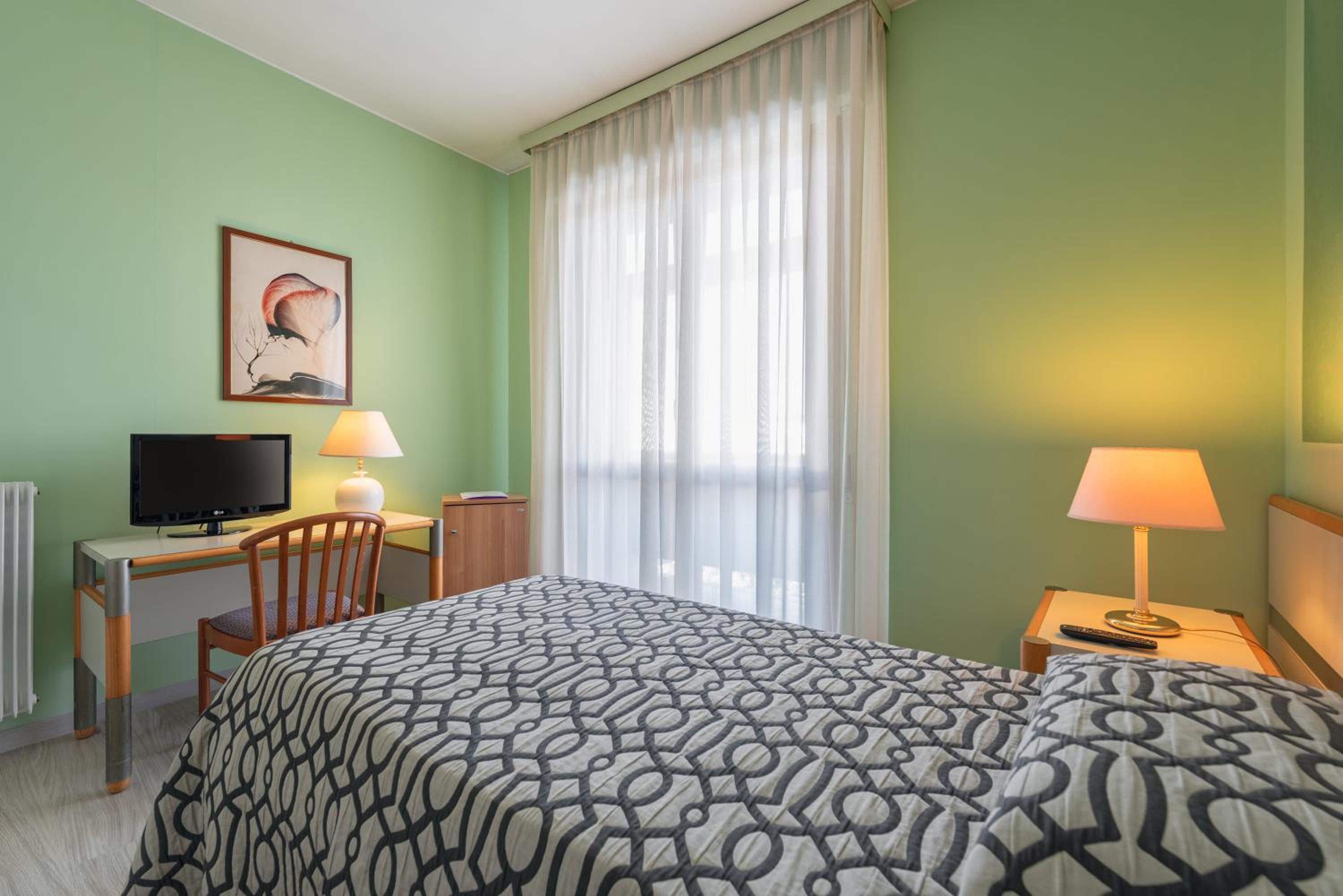Single Room - Photo 3