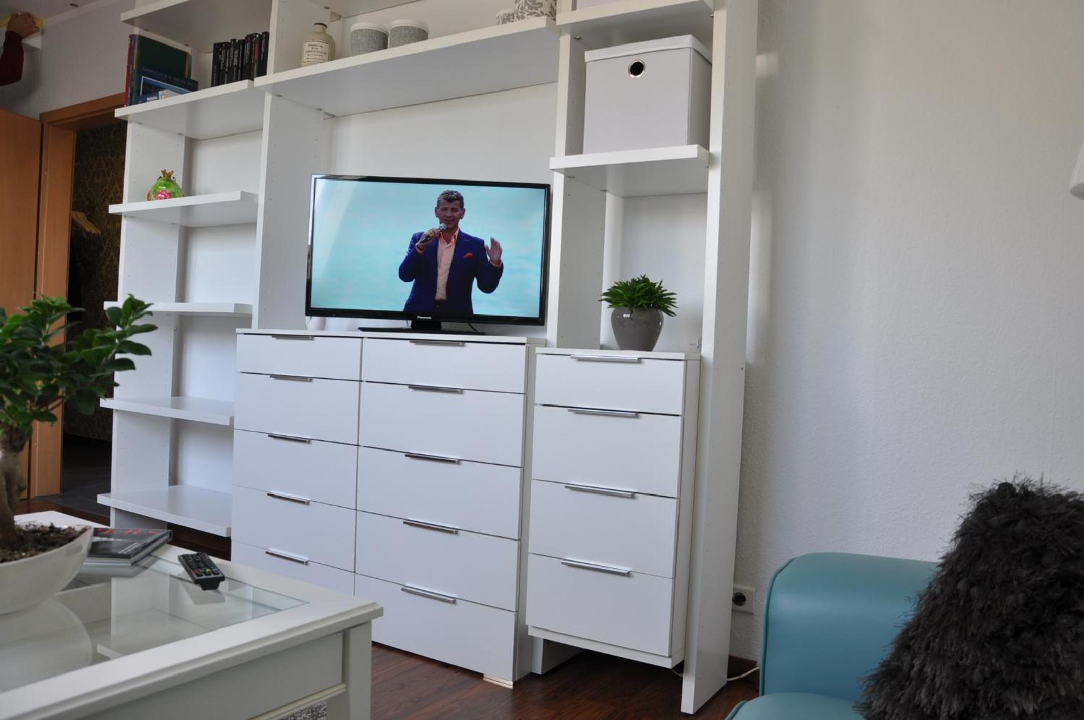 One-Bedroom Apartment - Photo 12