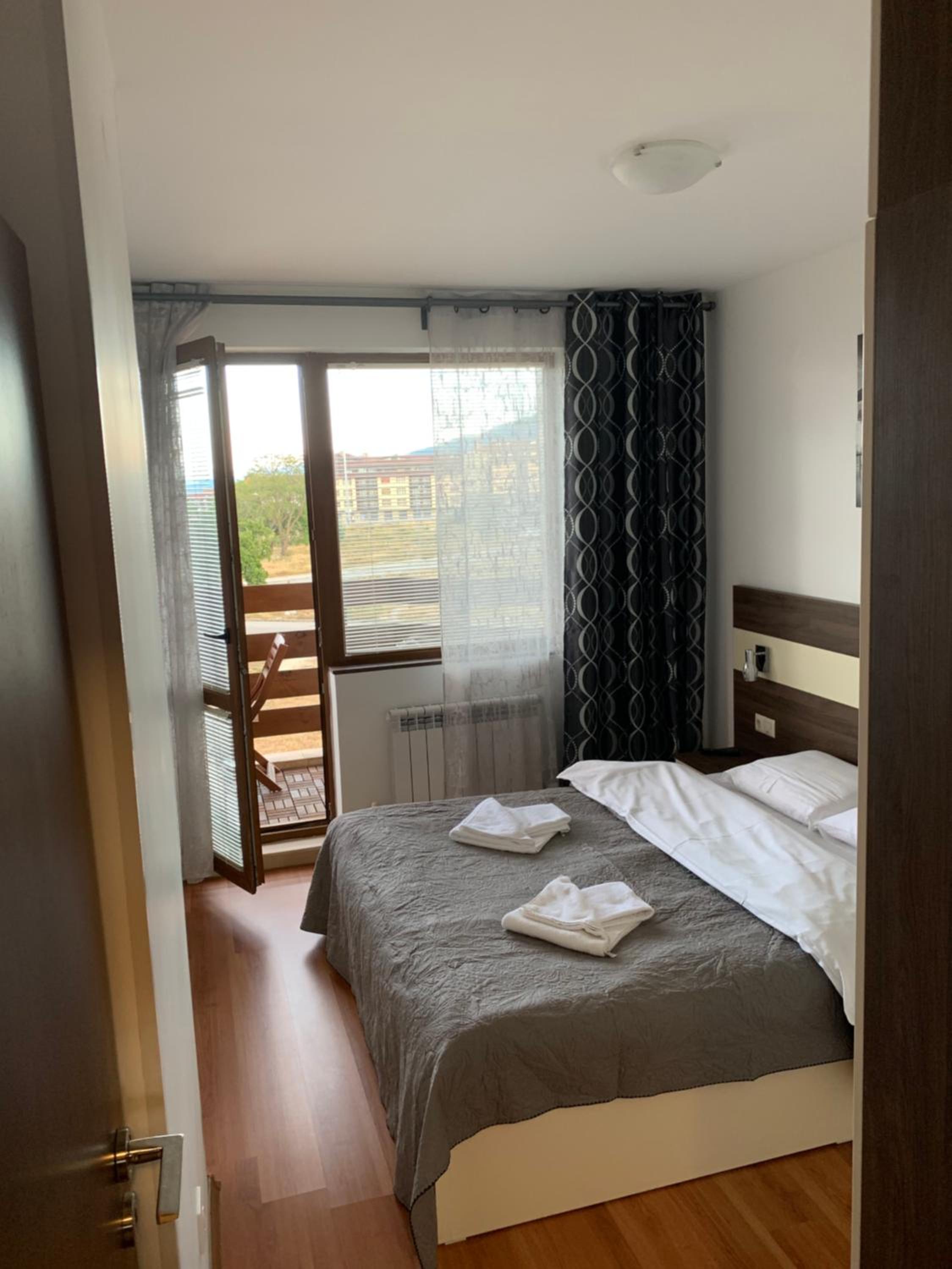 One-Bedroom Apartment - Photo 42