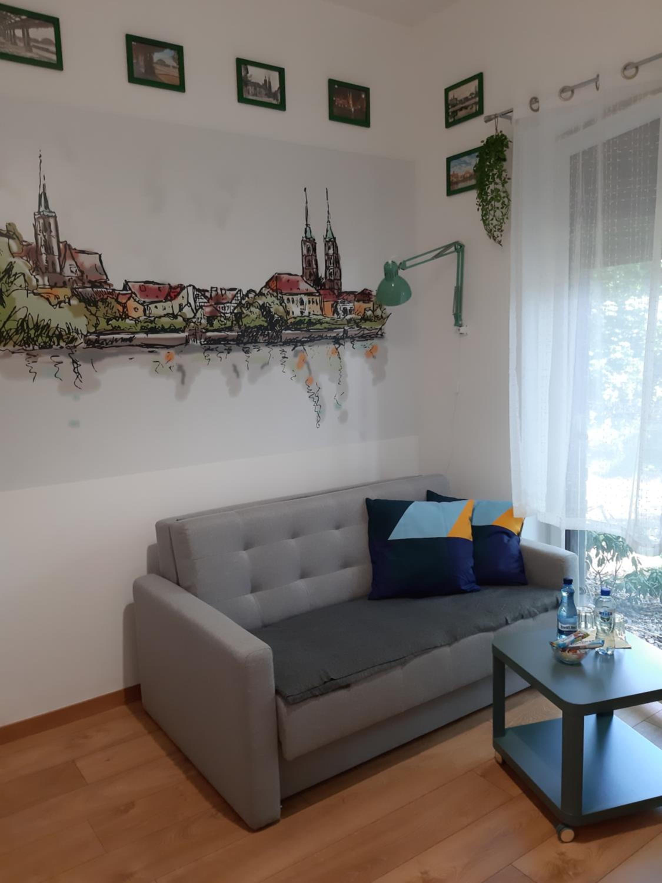 Apartment photo 2