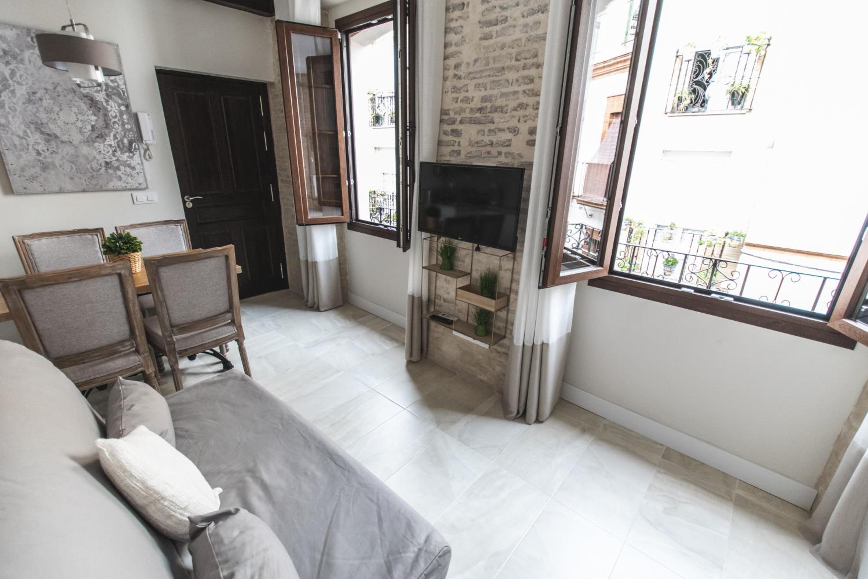 One-Bedroom Apartment - Photo 9