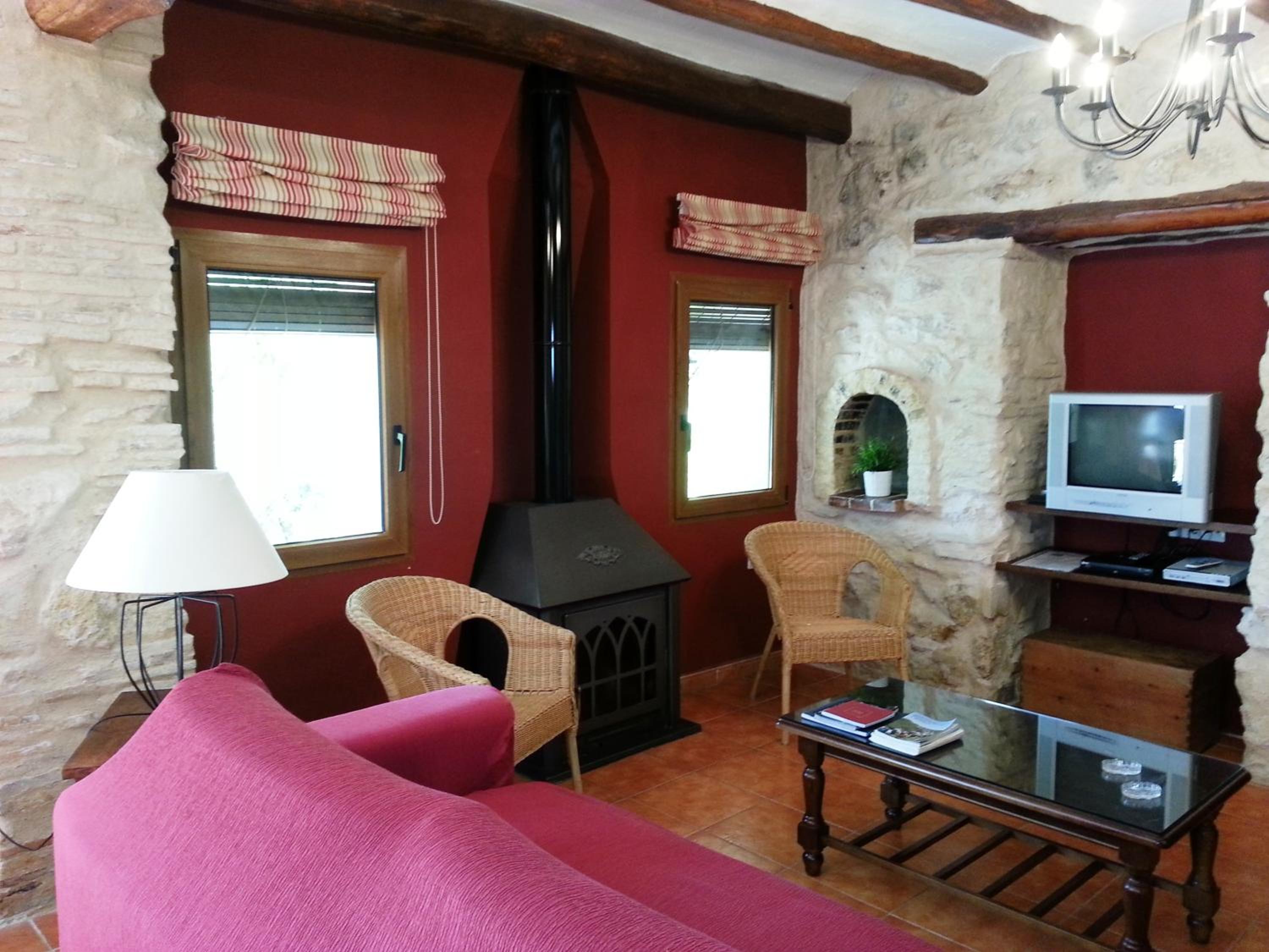 Three-Bedroom Cottage (6 Adults) photo 2