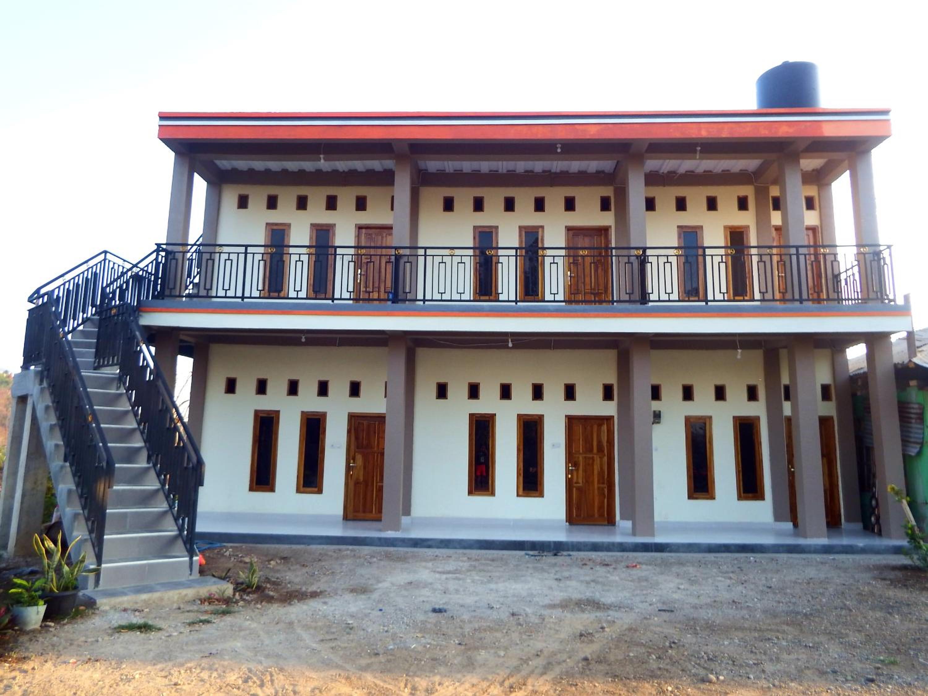 Double Room with Balcony - Photo 9