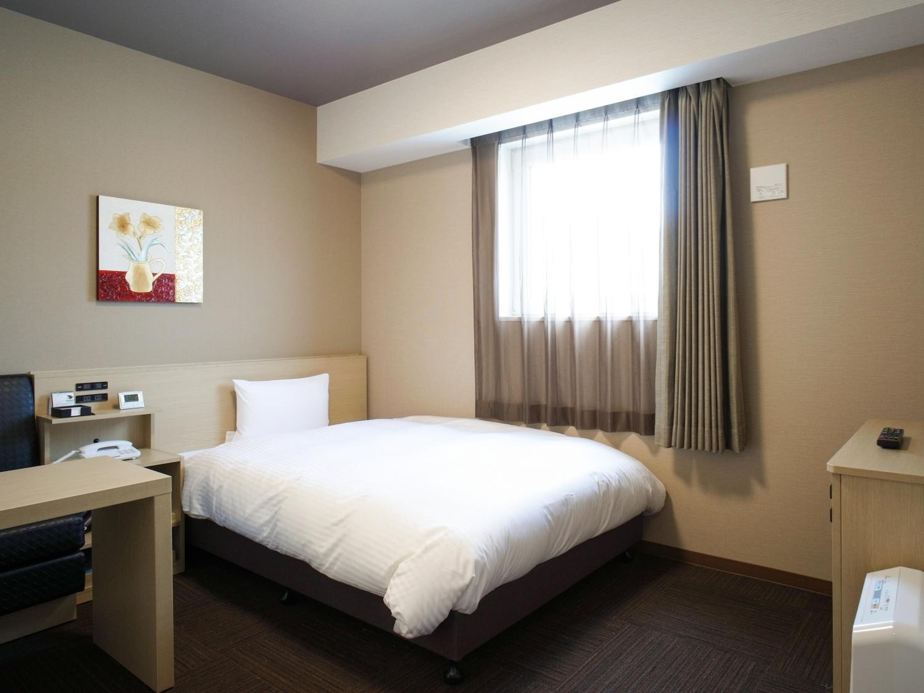 Single Room - Smoking - Heated Tobacco Only photo 1