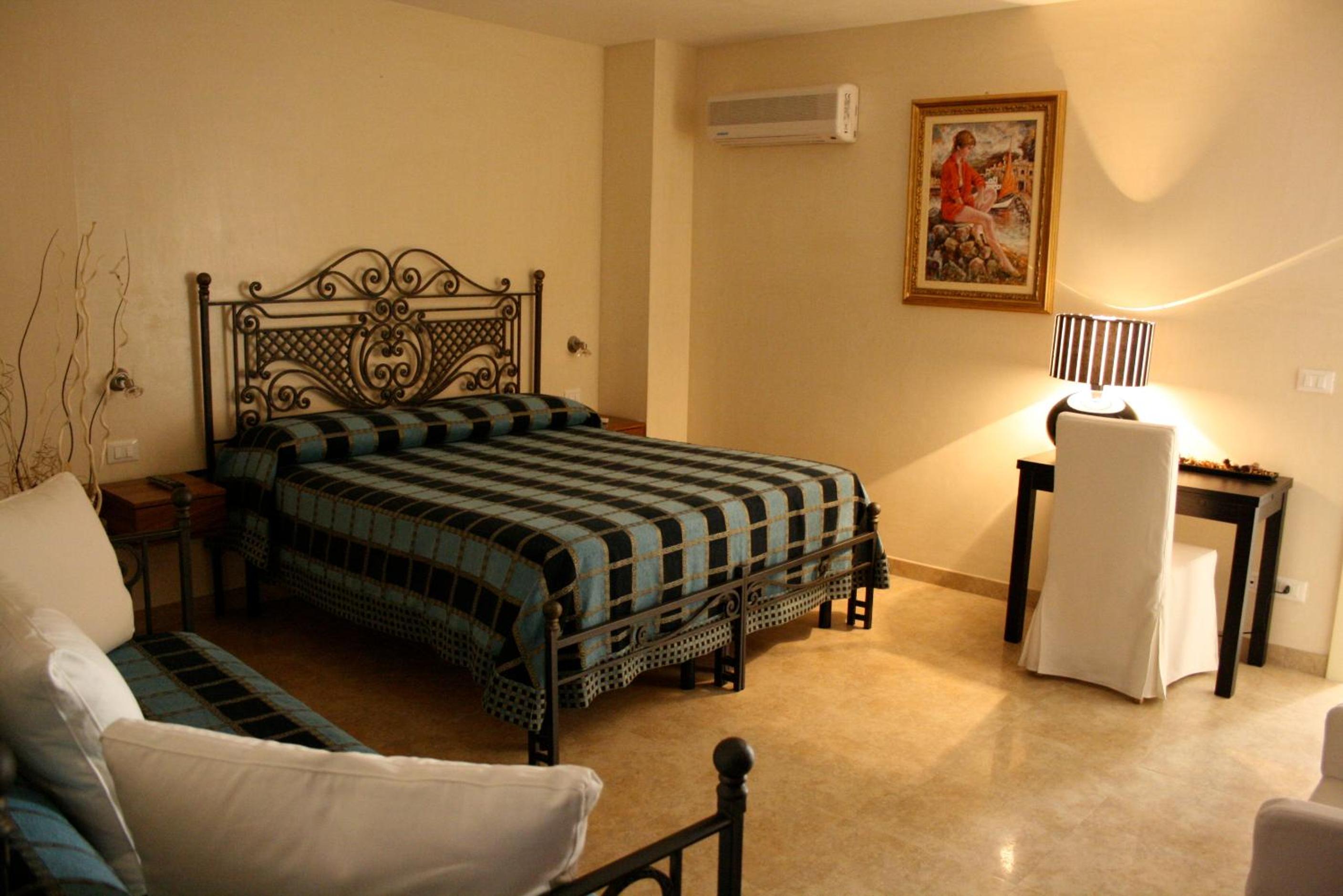 Triple Room photo 2
