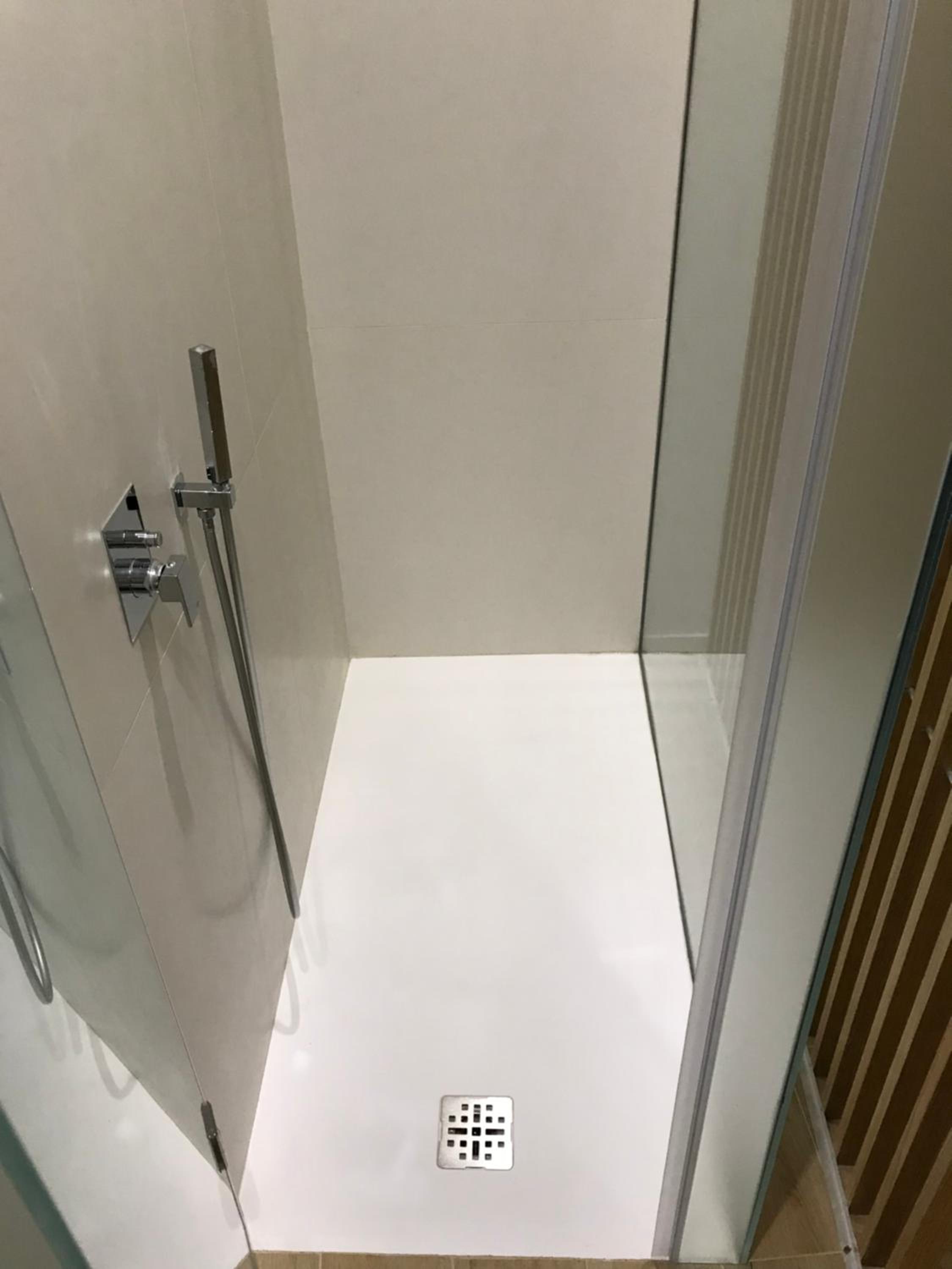 Deluxe Double Room with Balcony - Photo 14