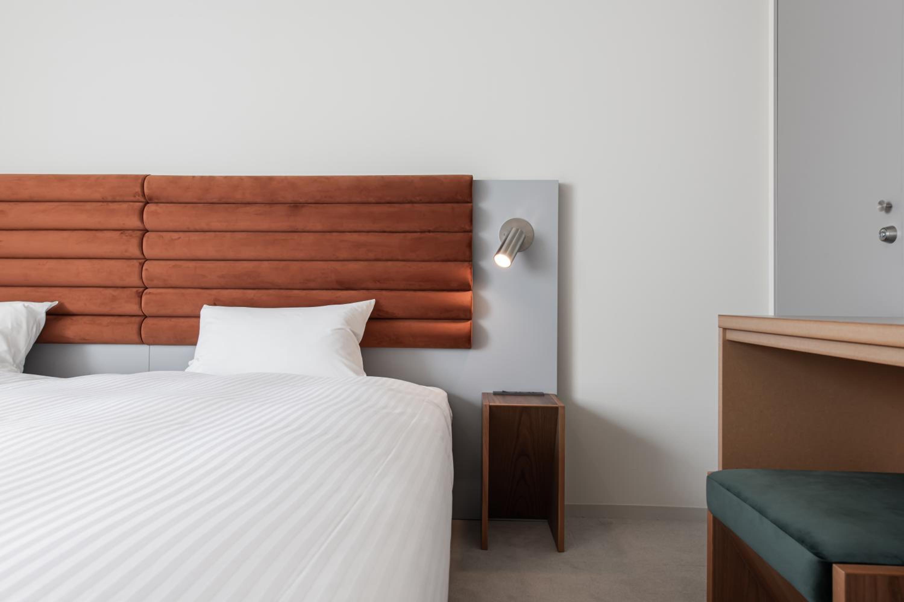 Standard Twin Room - Photo 5