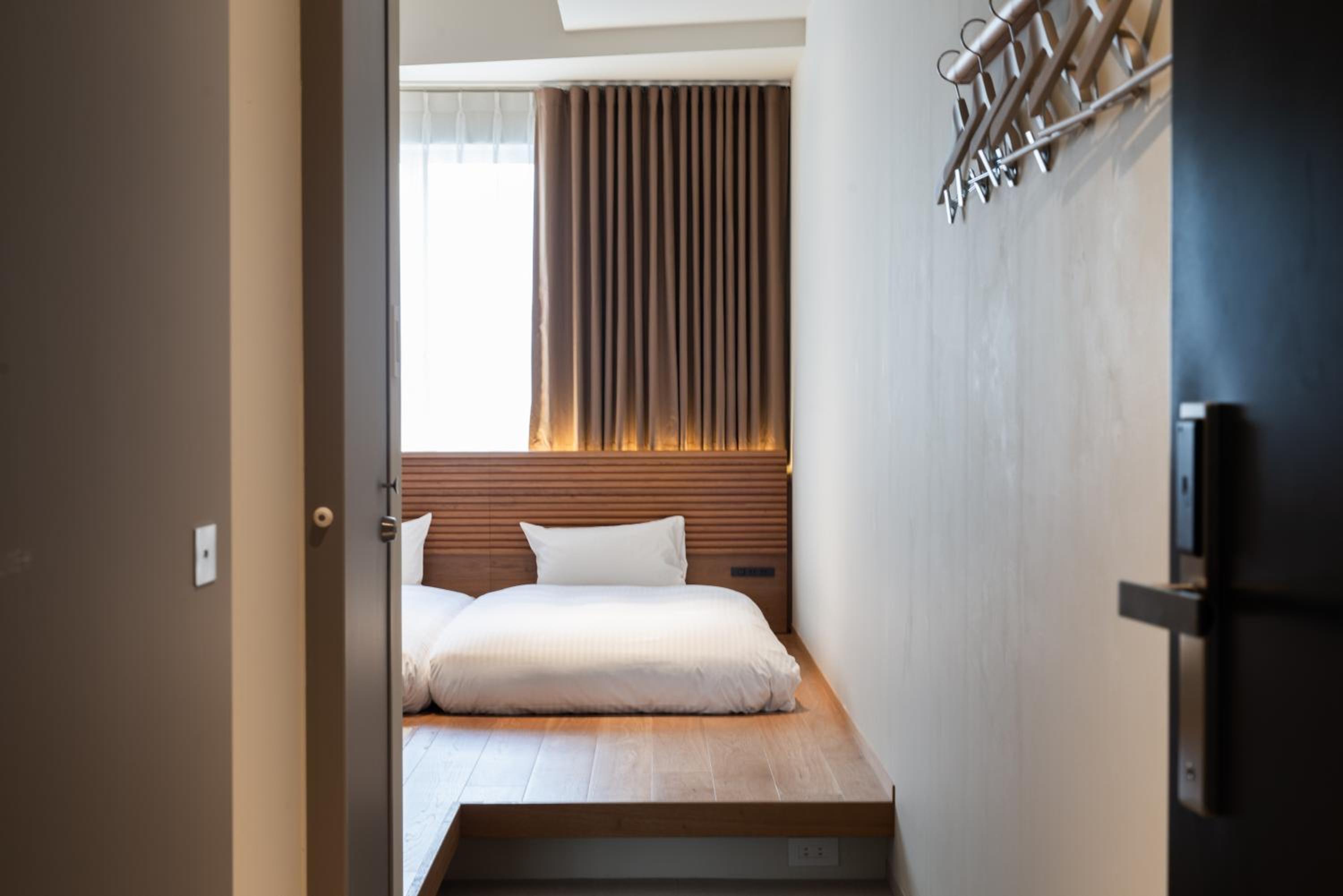 Japanese-Style Quadruple Room with Tatami Area - Photo 3