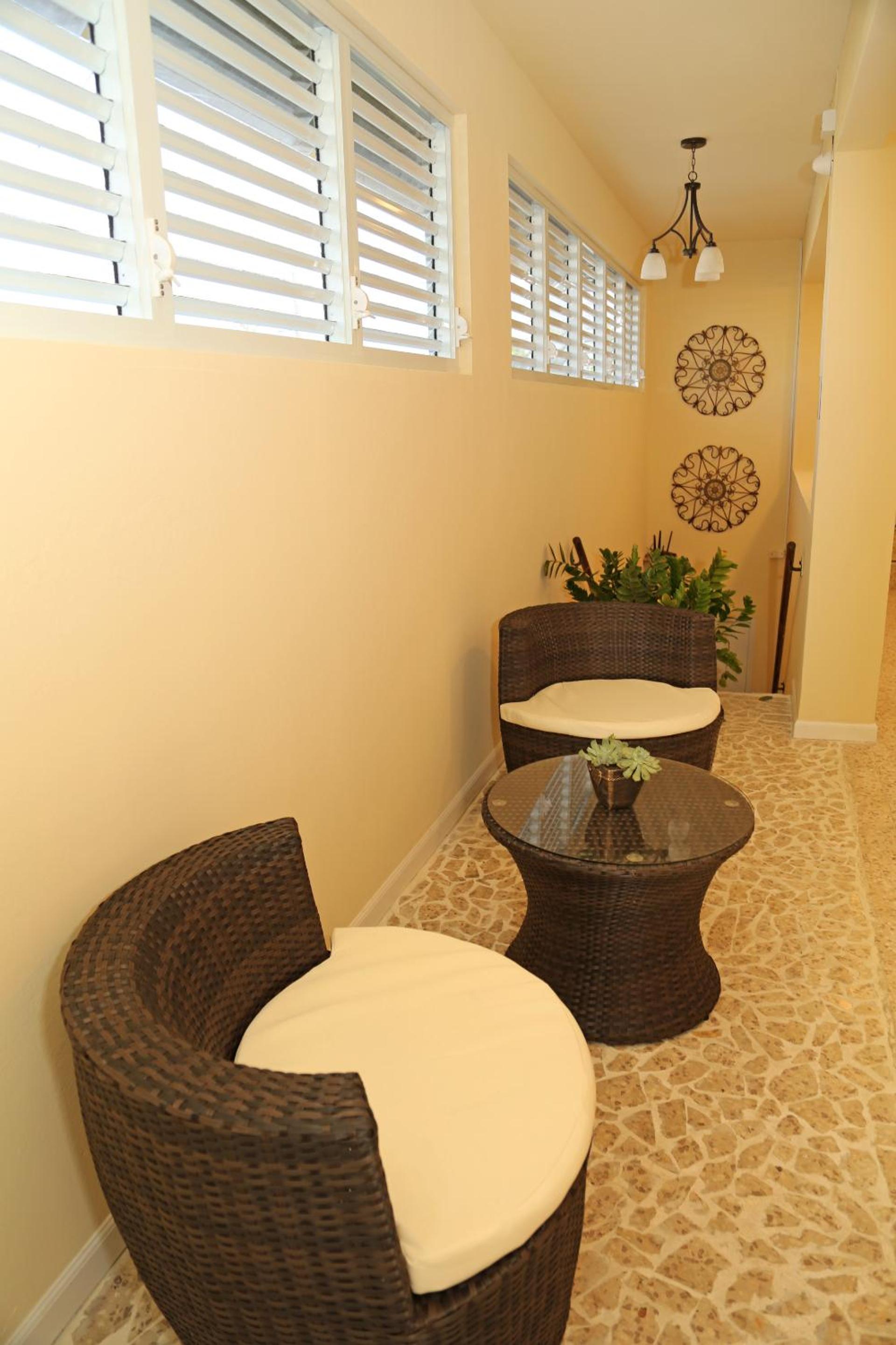 Studio Apartment photo 3