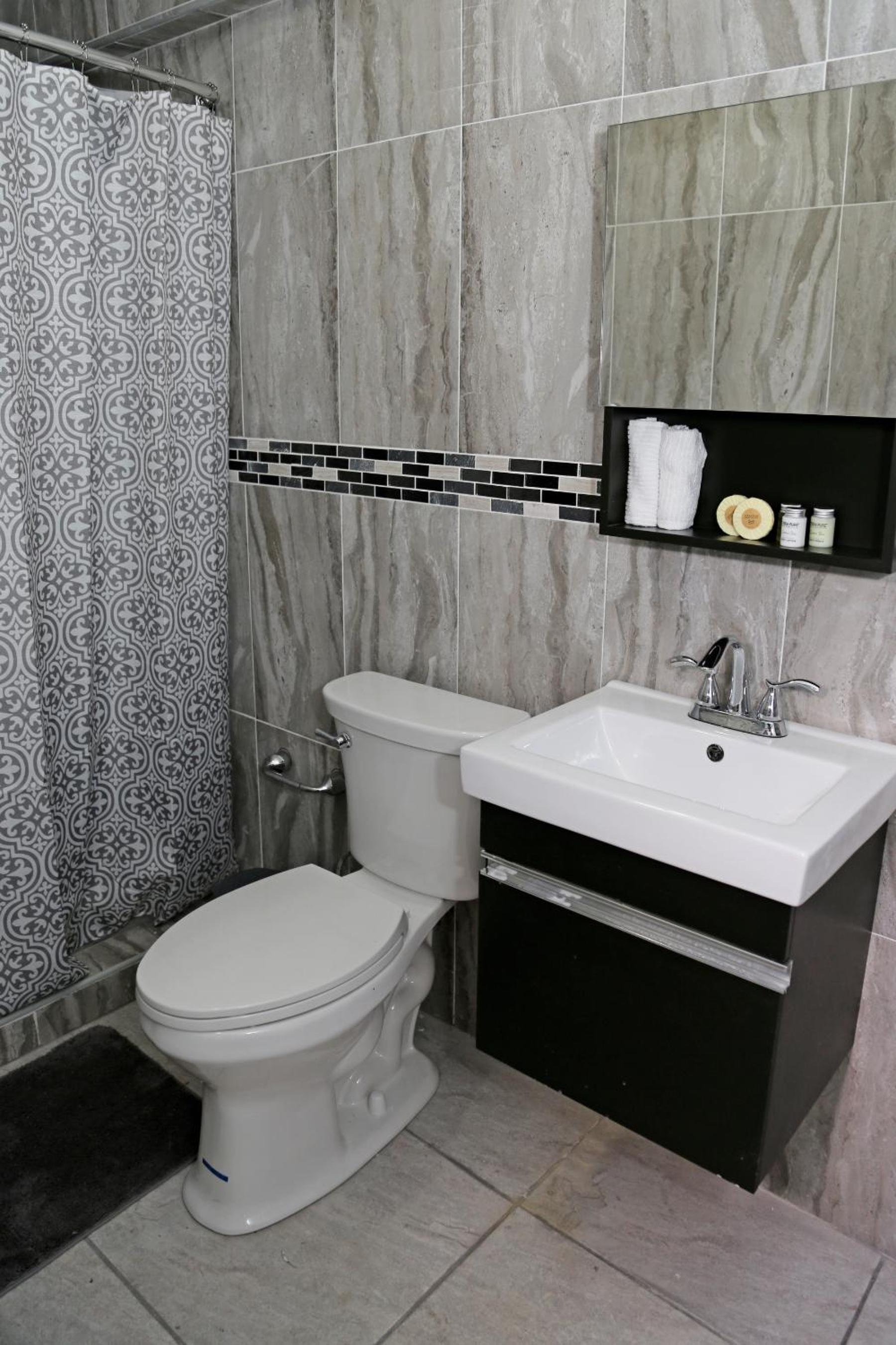 Studio Apartment photo 3