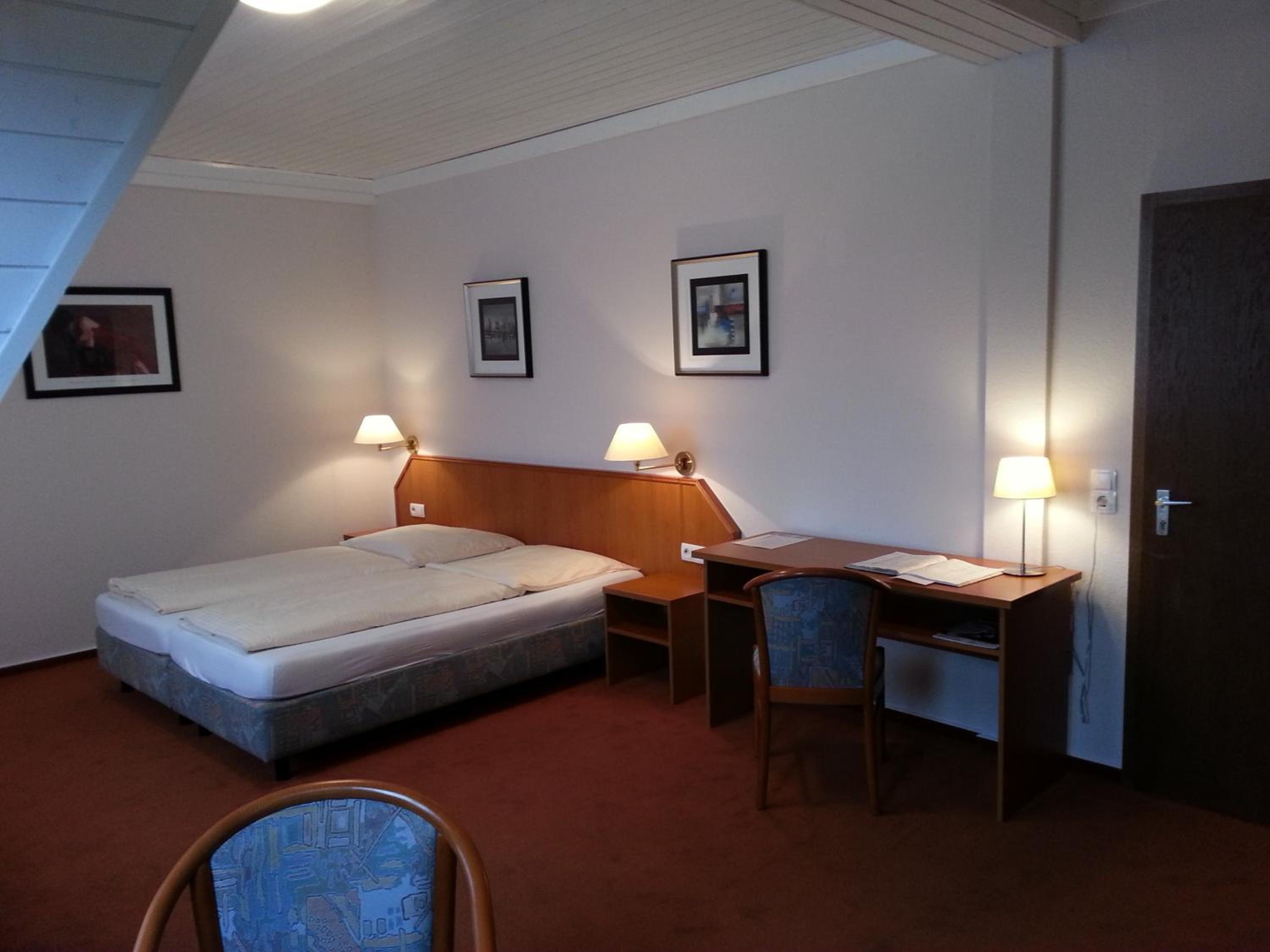 Double Room - Photo 2