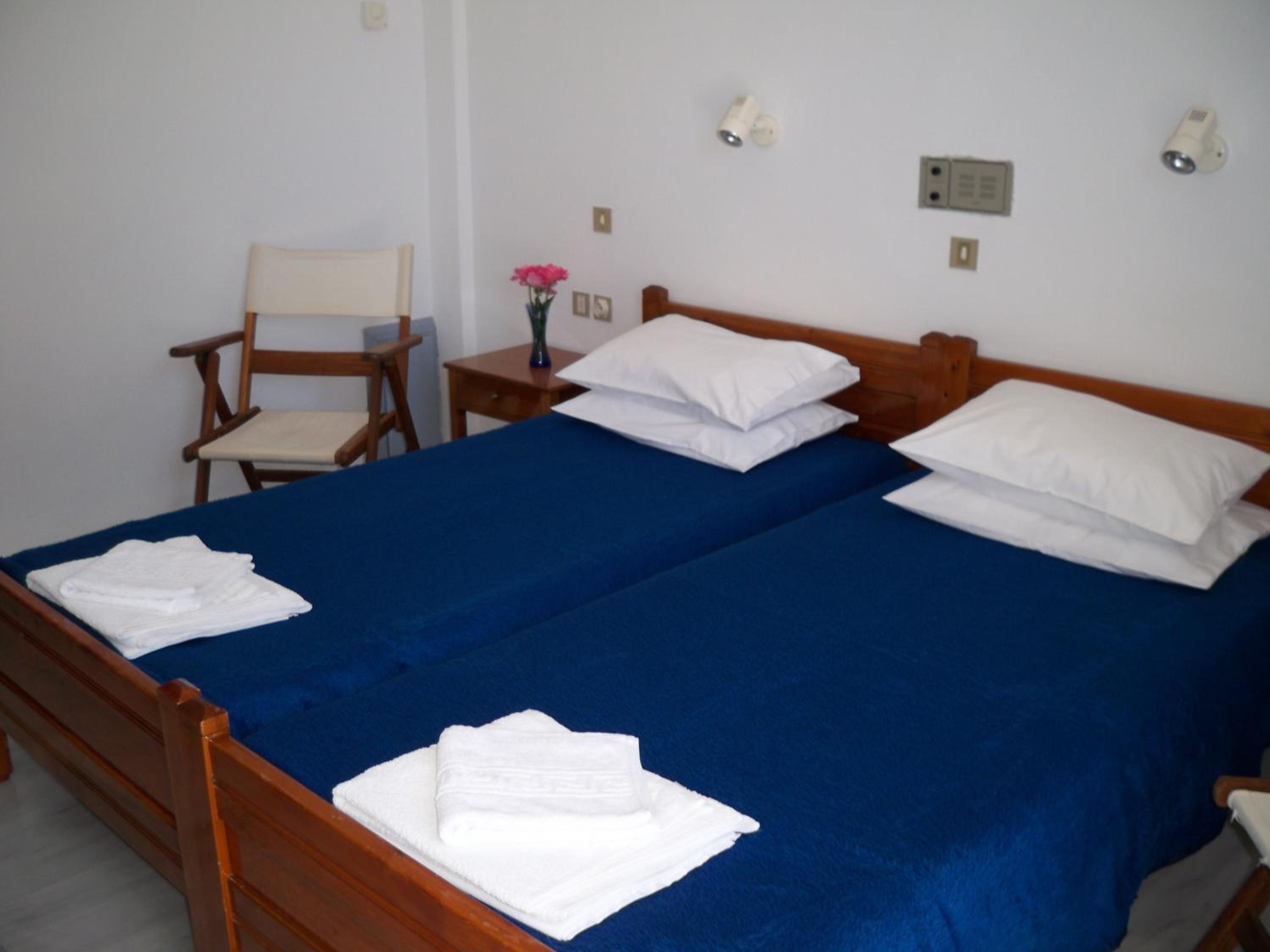 Standard  Room with Mountain View - Photo 9